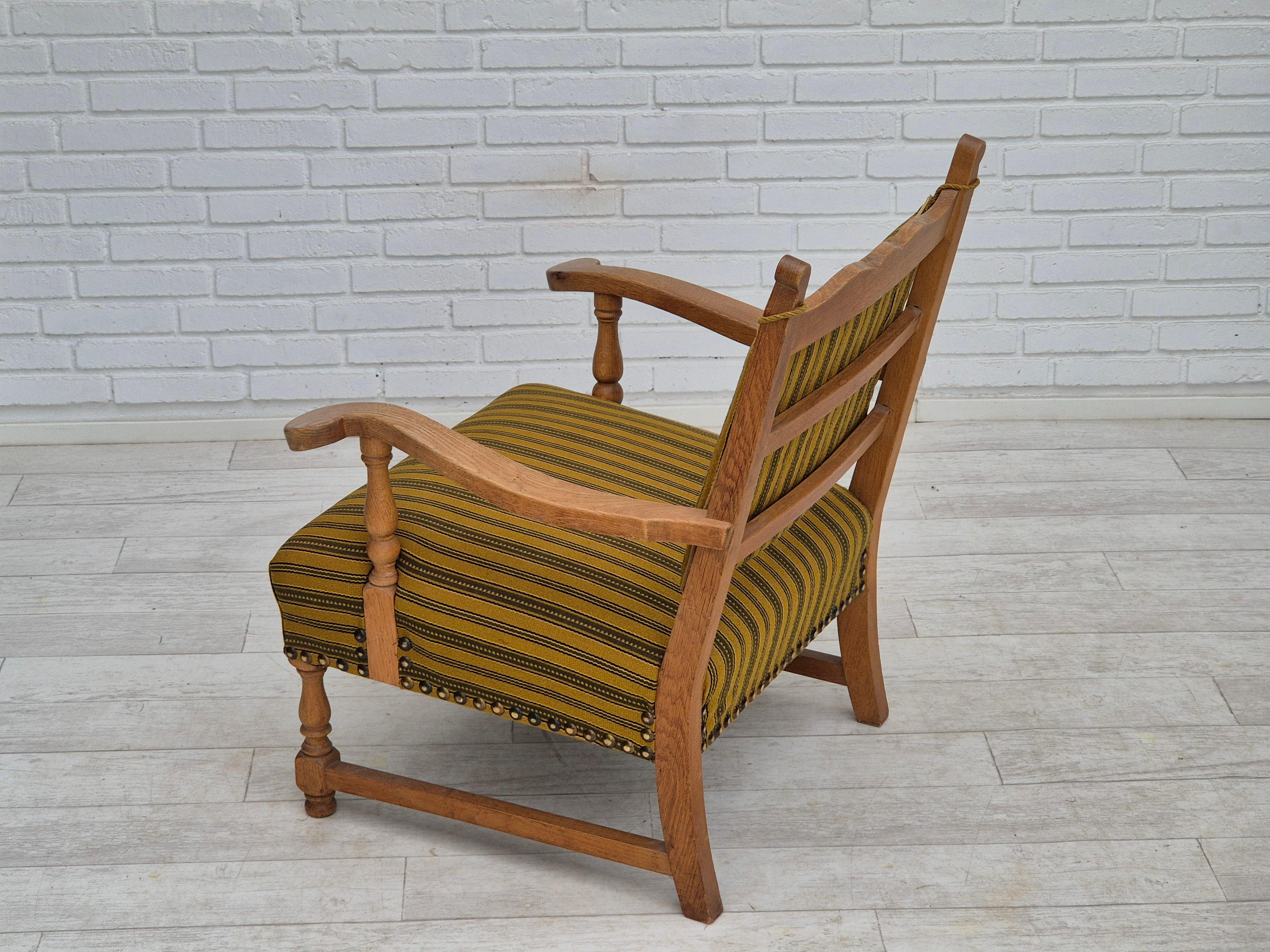 Lana Poltrona danese degli anni '60, originale in ottime condizioni, mobili in lana, rovere massiccio. in vendita