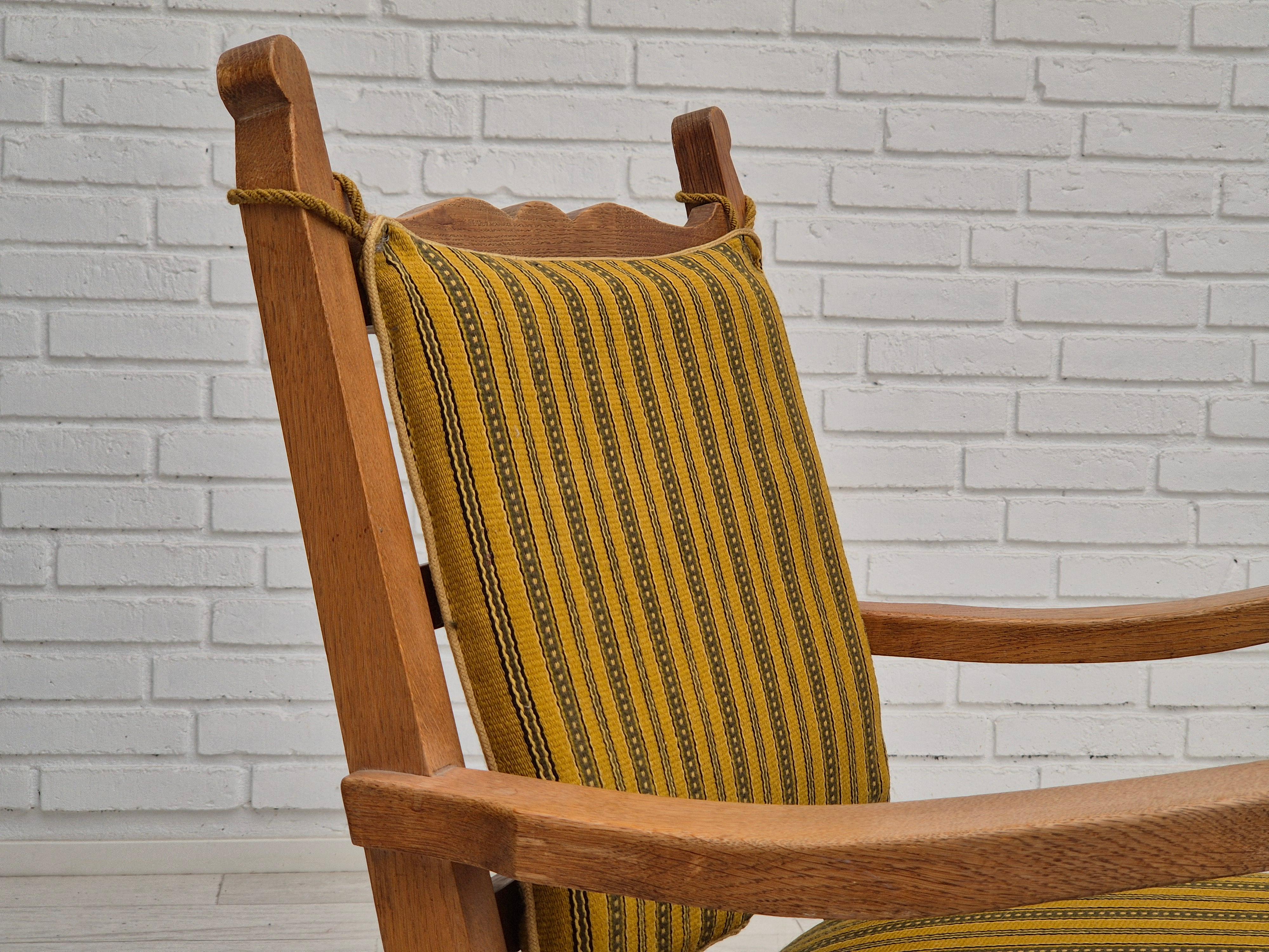 Poltrona danese degli anni '60, originale in ottime condizioni, mobili in lana, rovere massiccio. in vendita 2