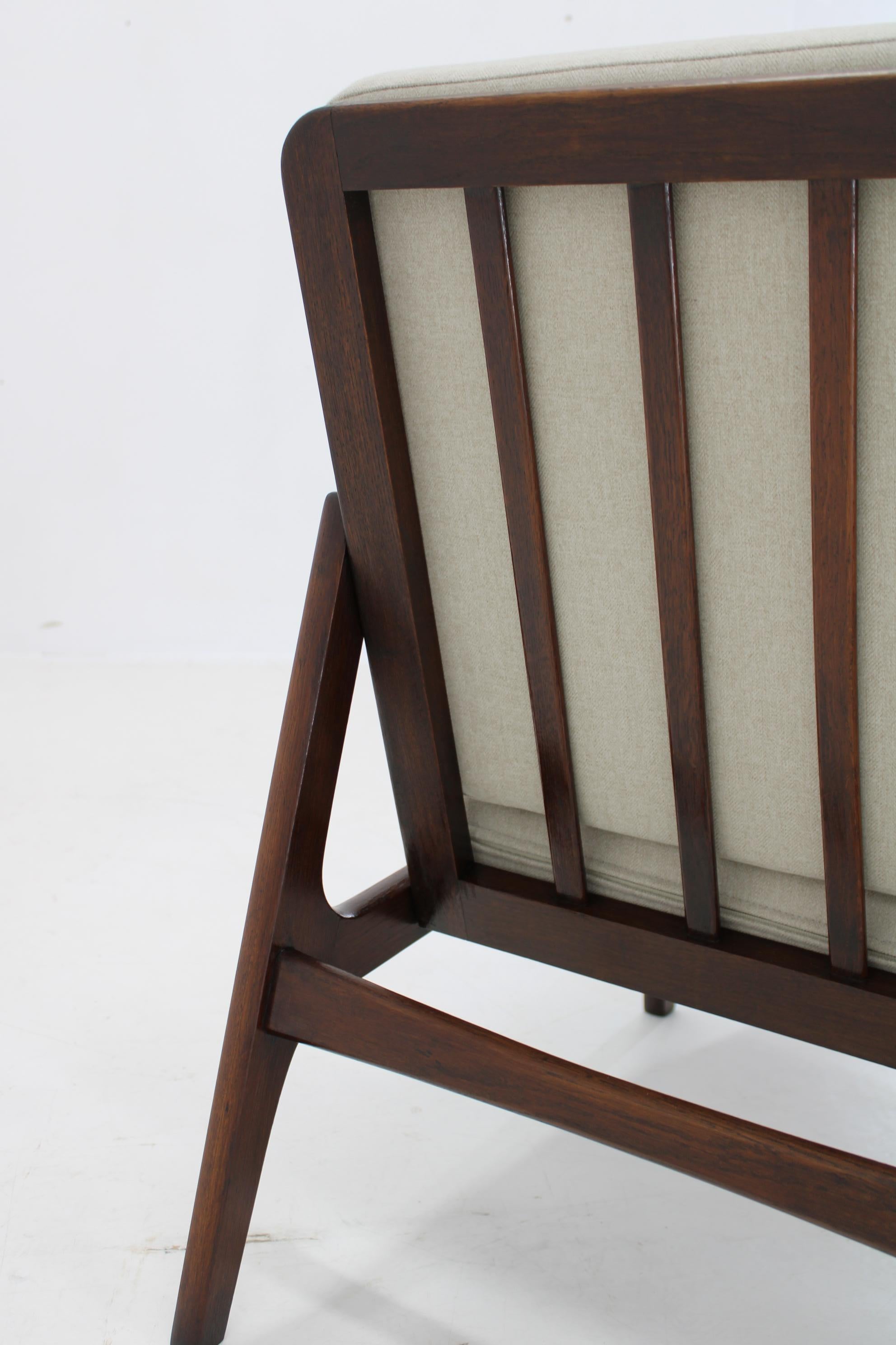 Sillón danés de los años 60, restaurado en venta 5