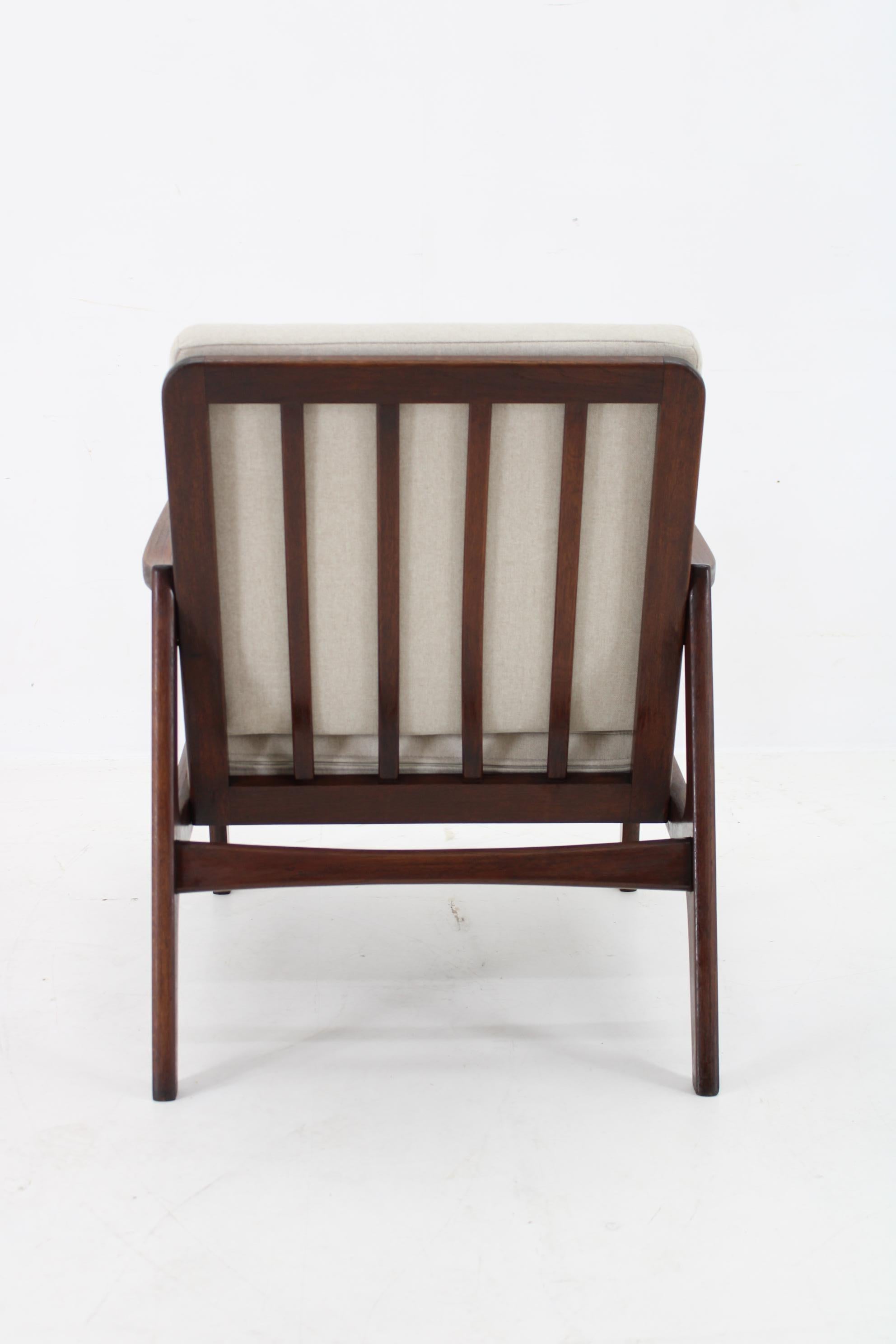 Sillón danés de los años 60, restaurado en Bueno estado para la venta en Praha, CZ