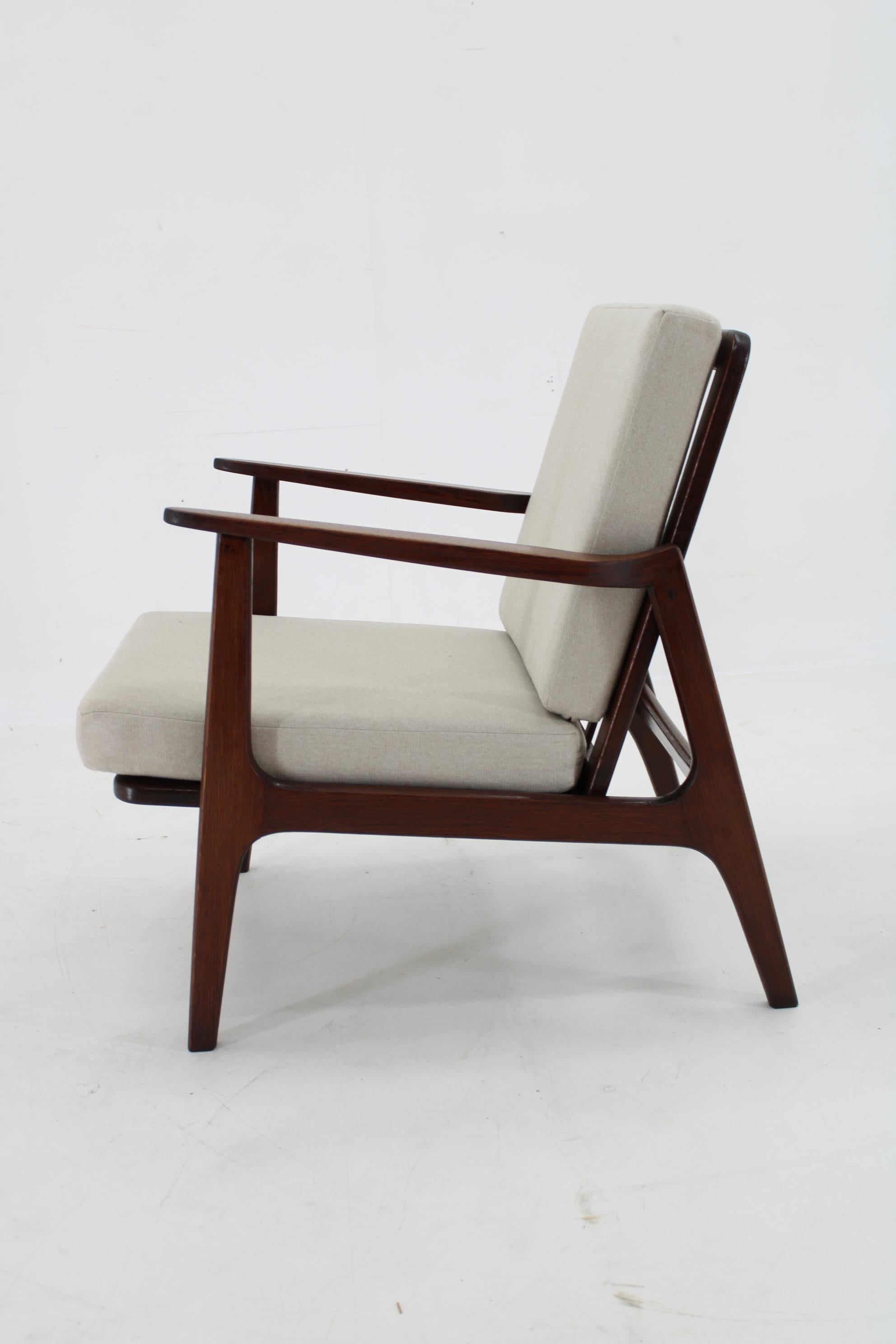Sillón danés de los años 60, restaurado mediados del siglo XX en venta