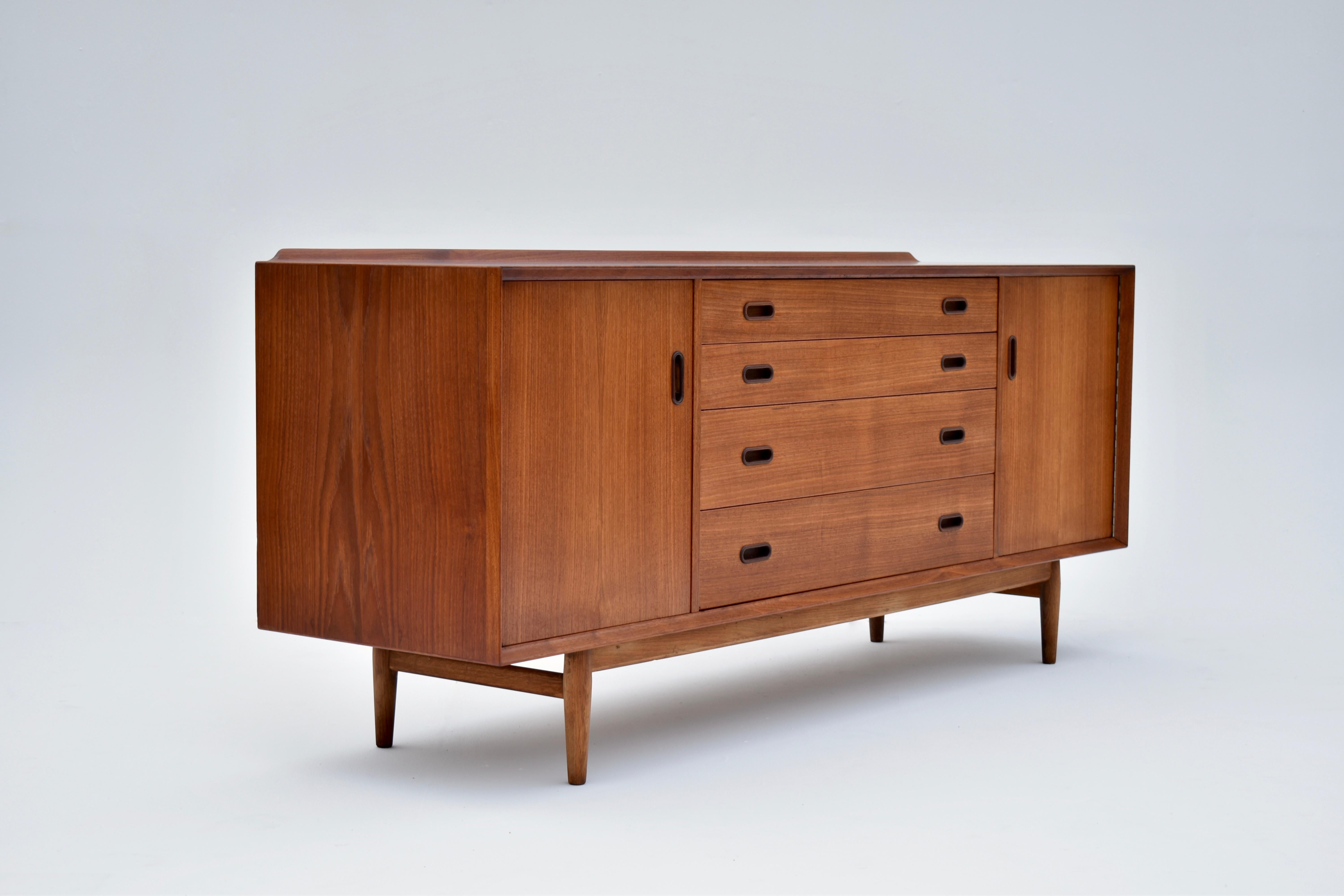 1960's Danish Arne Vodder Model OS25 Teak Sideboard for Sibast 15