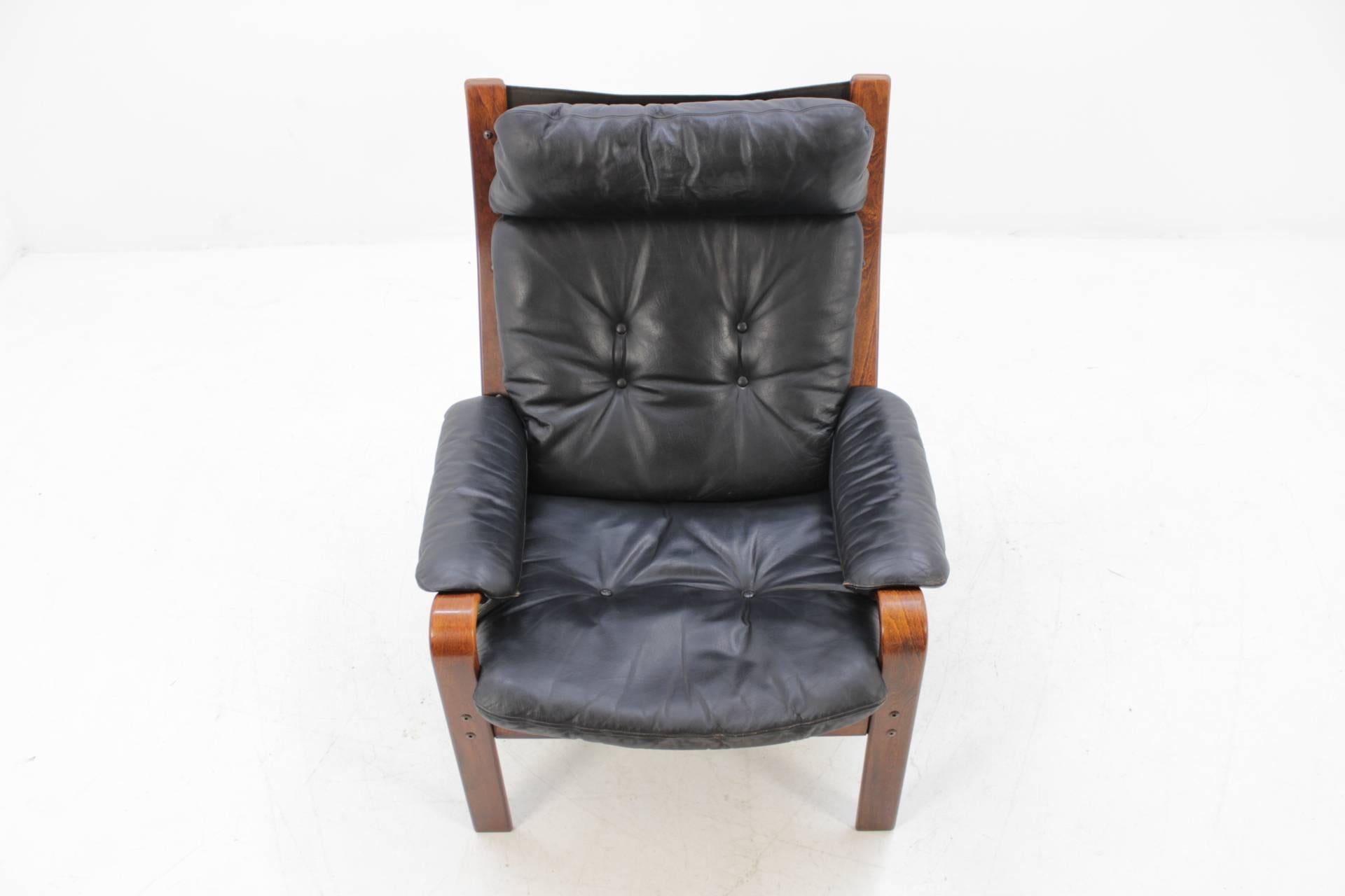 1960s Danish Bentwood Leather Lounge Chair 3