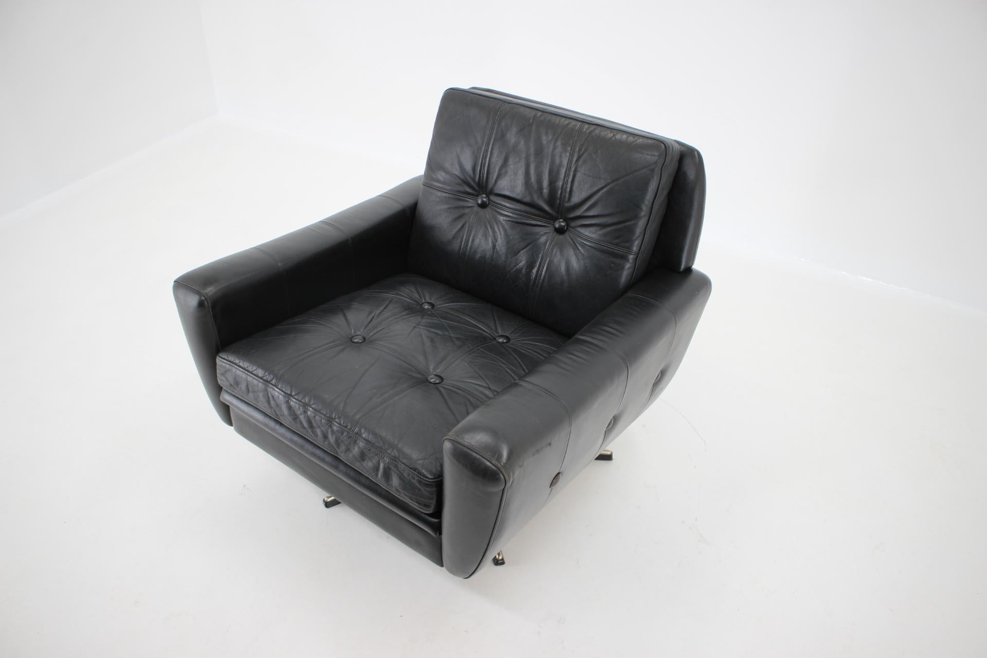 Scandinavian Modern 1960s Danish Black Leather Swivel Chair
