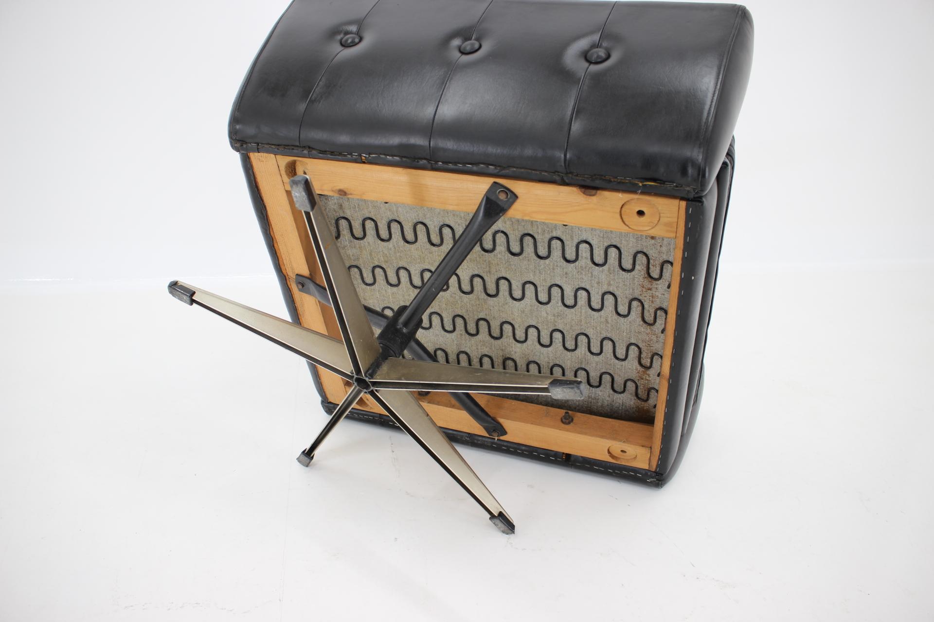 1960s Danish Black Leather Swivel Chair 1