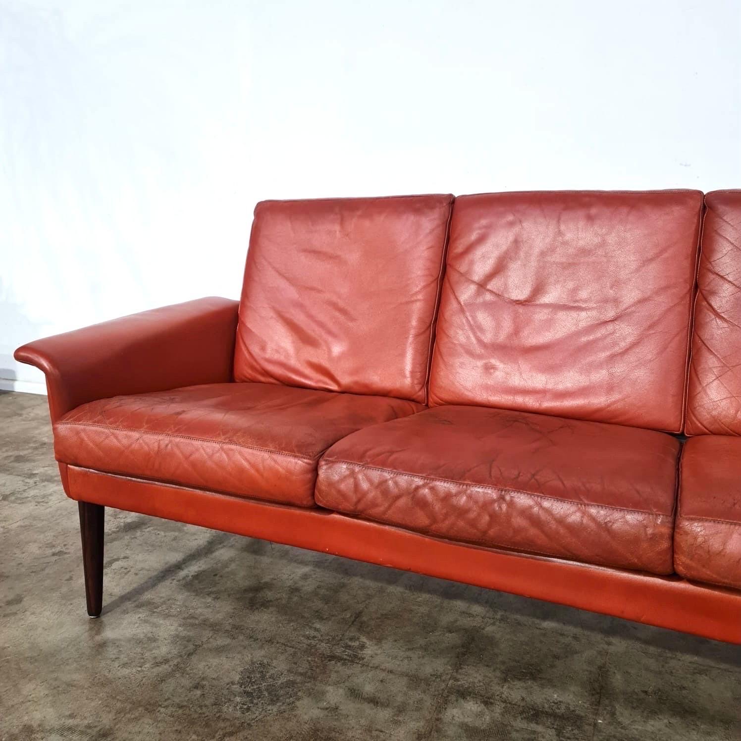 1960's Danish Borge Mogensen Leather Sofa For Sale 3