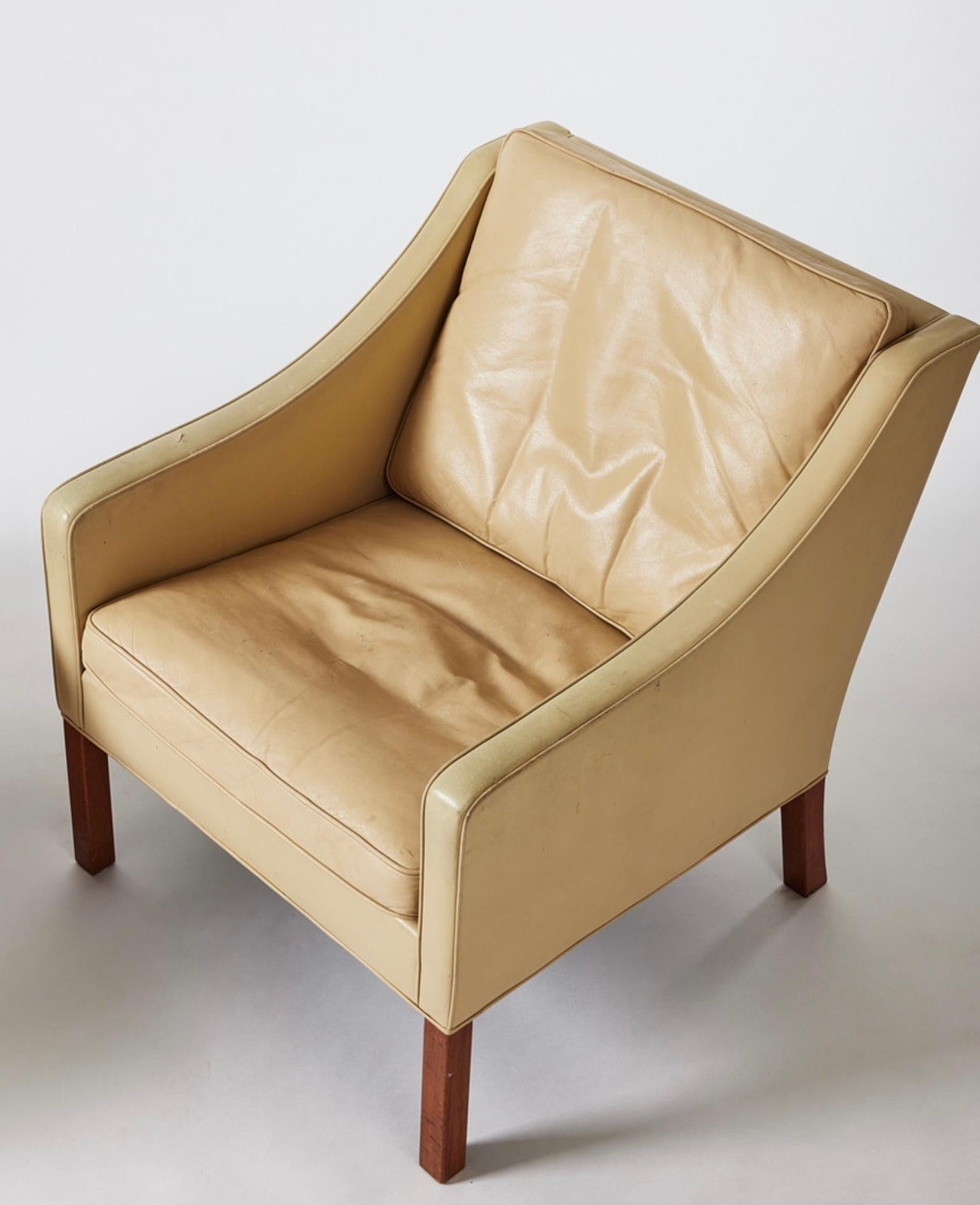 Mid-Century Modern Fauteuils danois des années 1960 en cuir coloré Vellum de Borg, modèle 2207 en vente