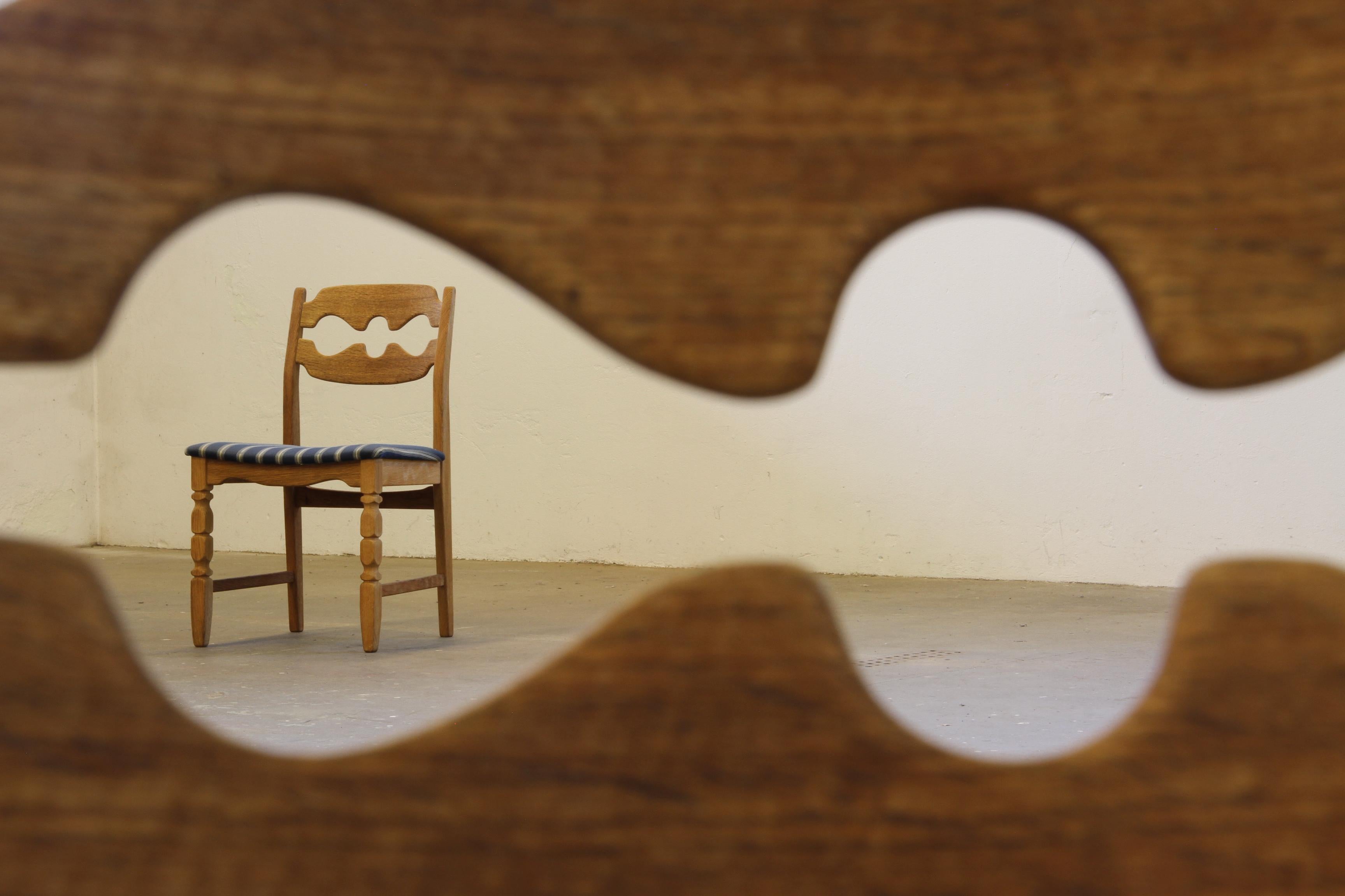 1960s Danish Brutalist Oak Razorblade Dining Chairs by Henning Kjærnulf For Sale 5