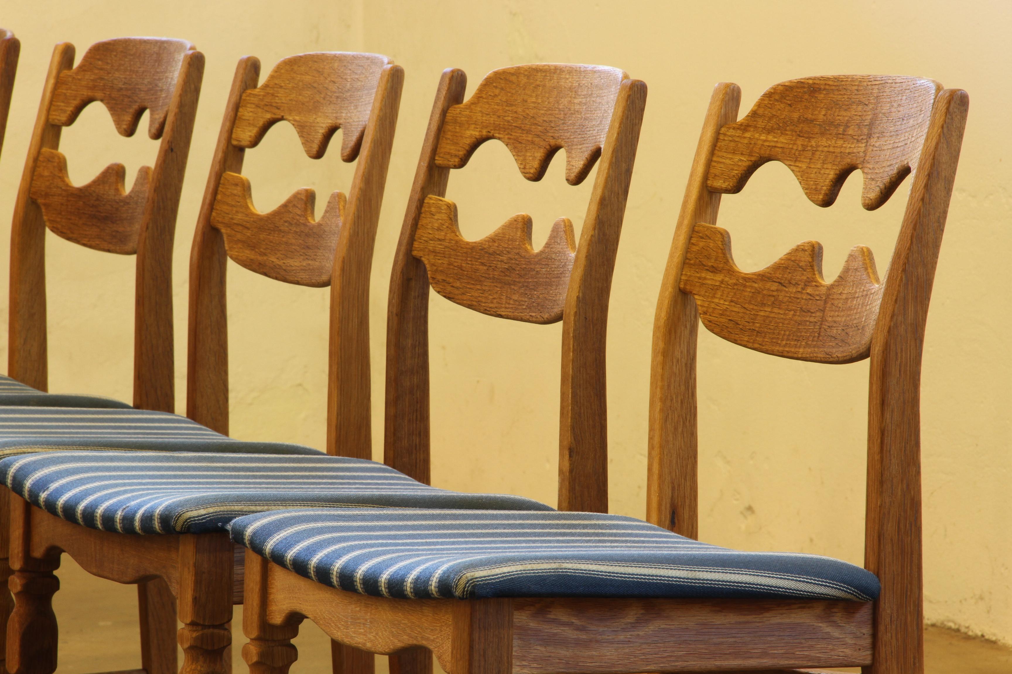 1960s Danish Brutalist Oak Razorblade Dining Chairs by Henning Kjærnulf In Good Condition For Sale In Store Heddinge, DK