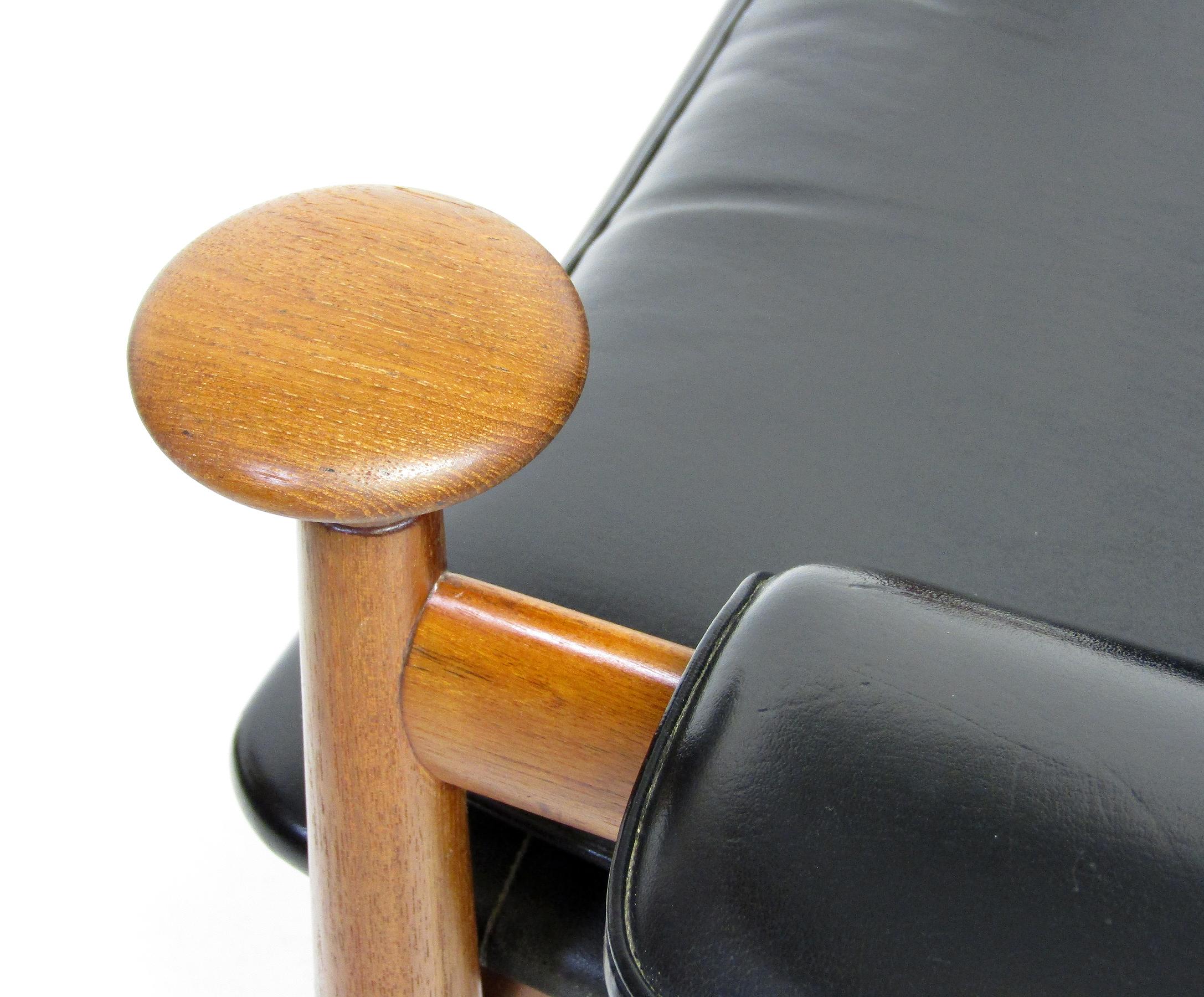 1960s Danish Bwana Chair & Ottoman By Finn Juhl In Teak & Skai For Sale 10