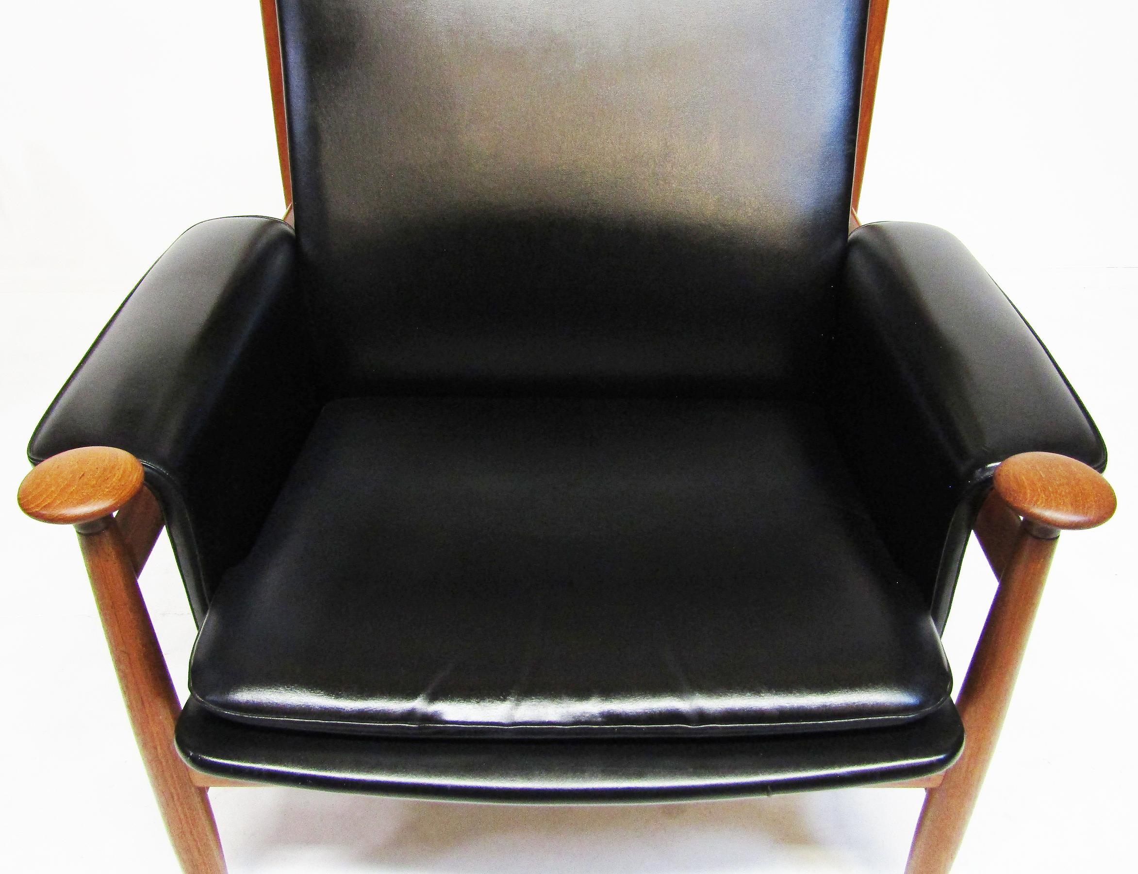 1960s Danish Bwana Chair & Ottoman By Finn Juhl In Teak & Skai For Sale 1