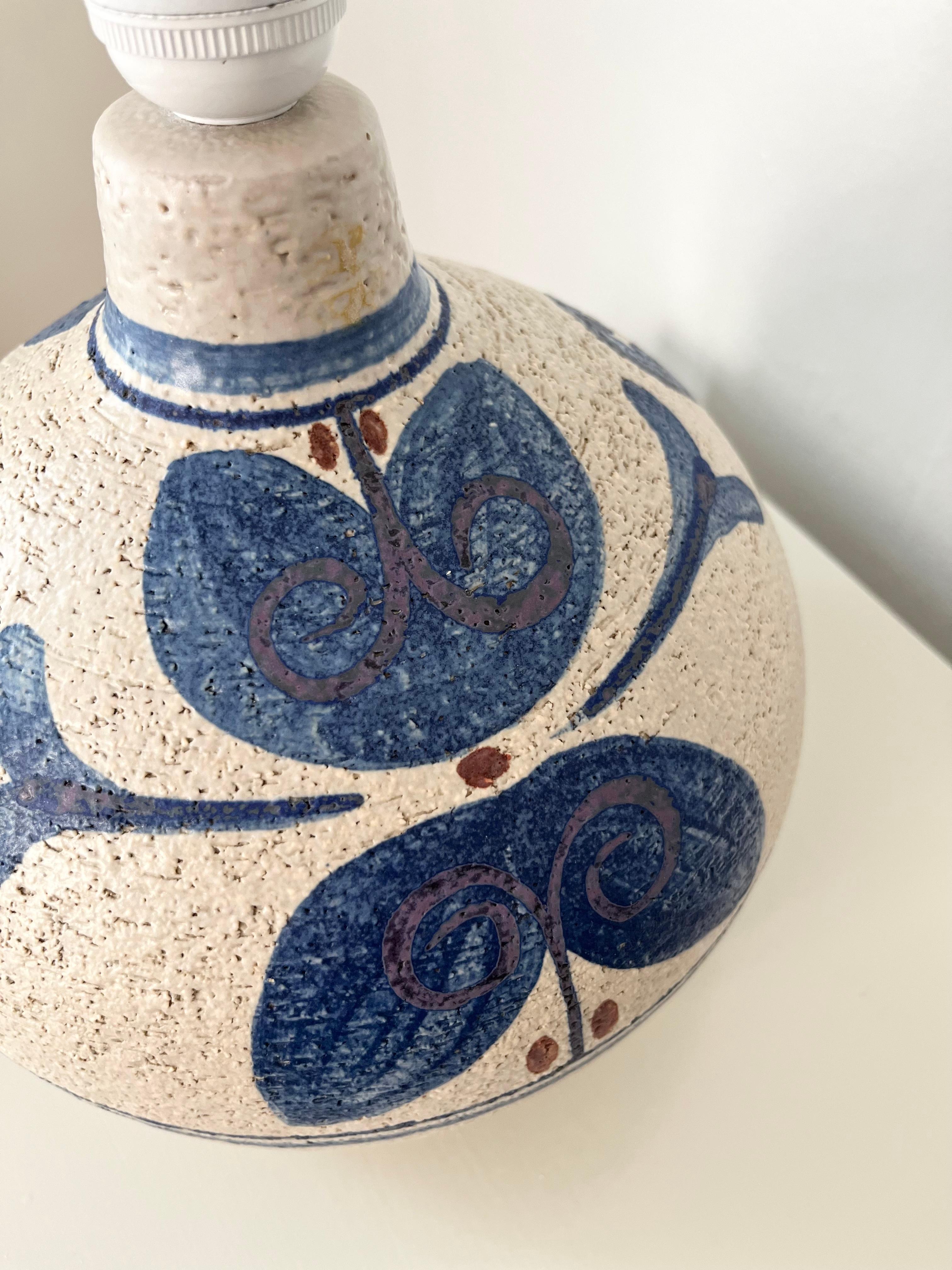 1960s Danish ceramic table lamp by Noomi Backhausen for Søholm For Sale 3