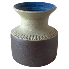 1960s Danish ceramicist Einar Johansen stoneware vase for Søholm, Denmark