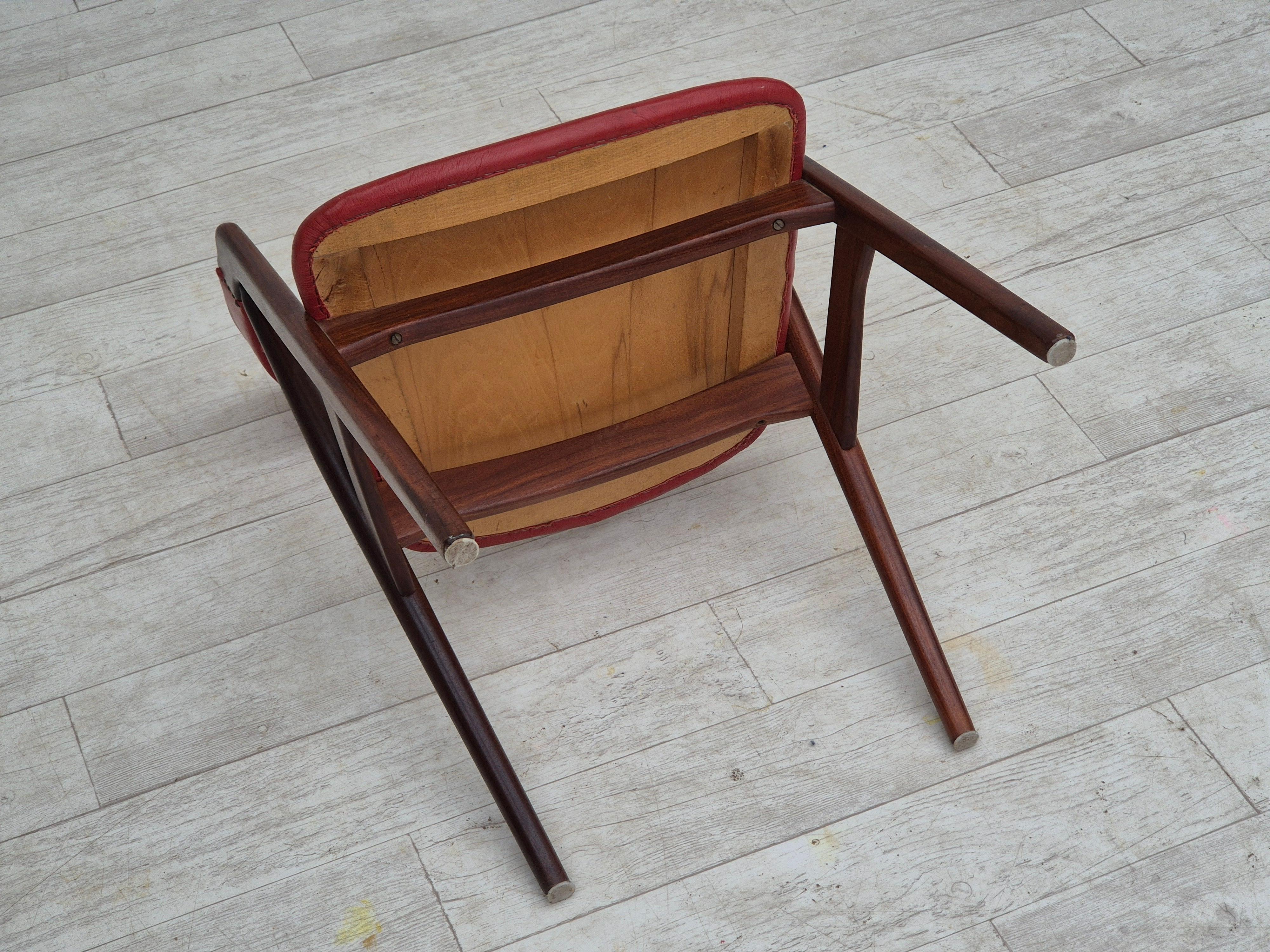 Anni '60, sedia danese di Wood Wood, condizioni originali, legno massiccio di teak, pelle. in vendita 12