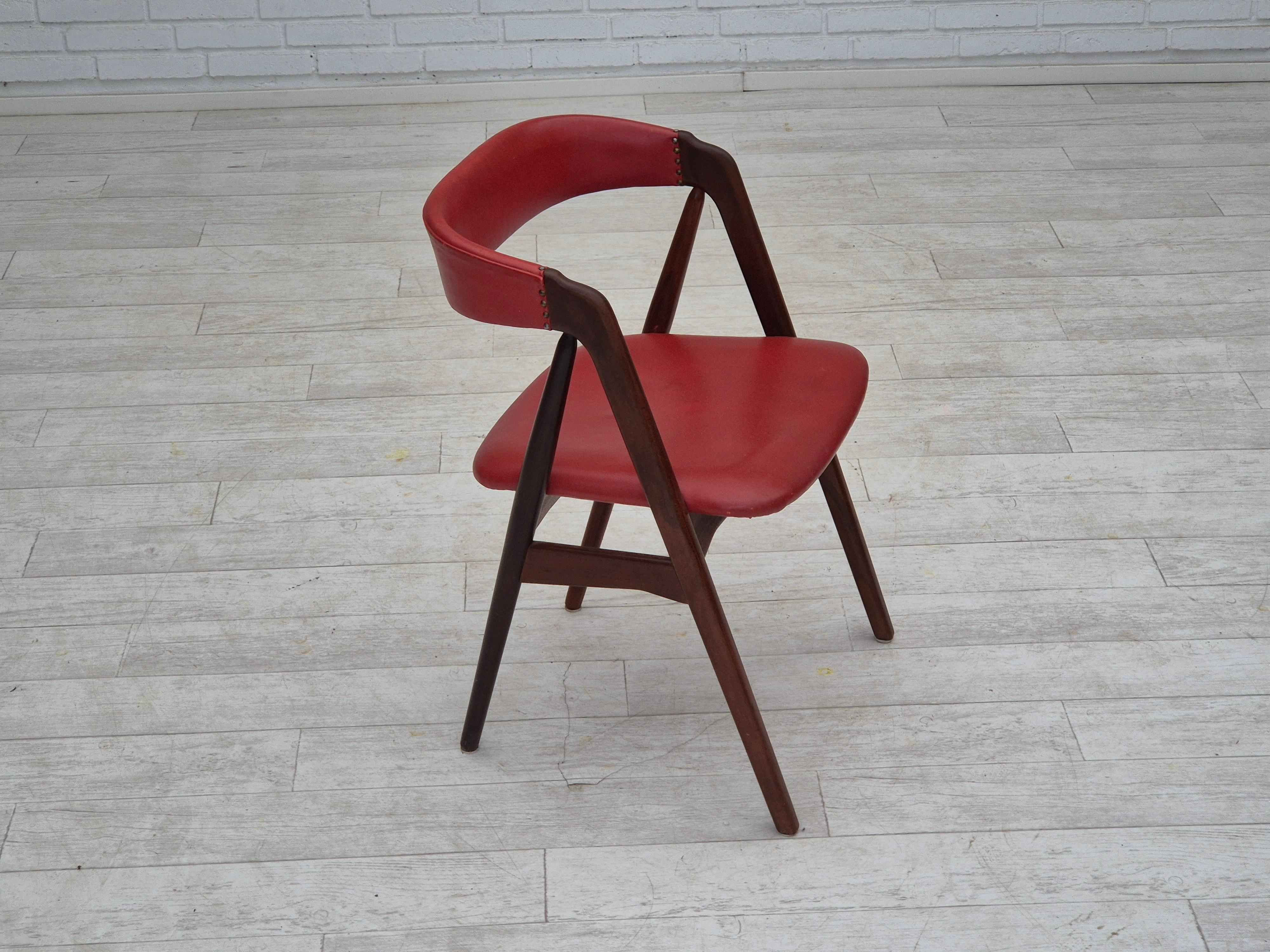 Scandinavo moderno Anni '60, sedia danese di Wood Wood, condizioni originali, legno massiccio di teak, pelle. in vendita