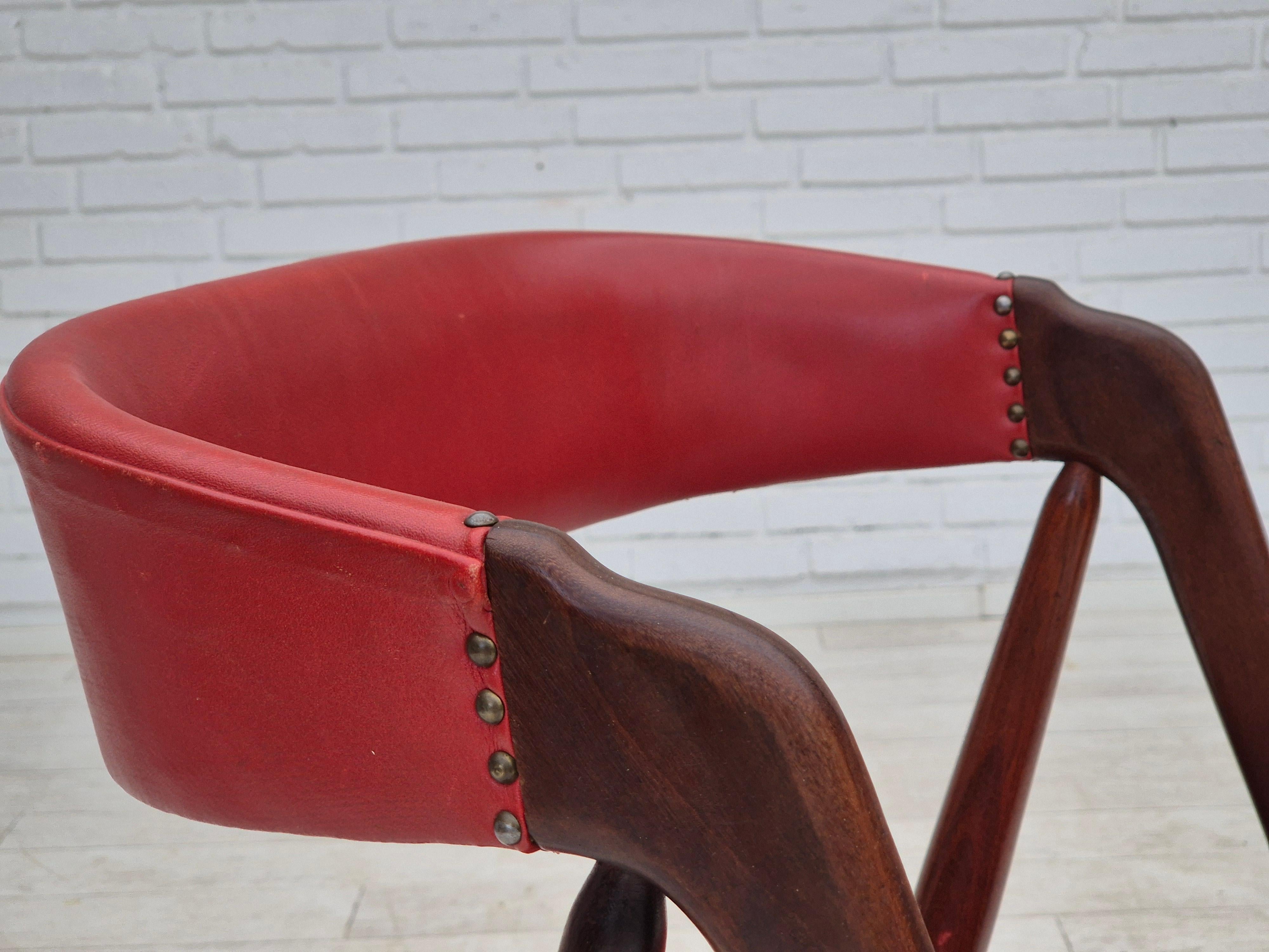 Metà XX secolo Anni '60, sedia danese di Wood Wood, condizioni originali, legno massiccio di teak, pelle. in vendita
