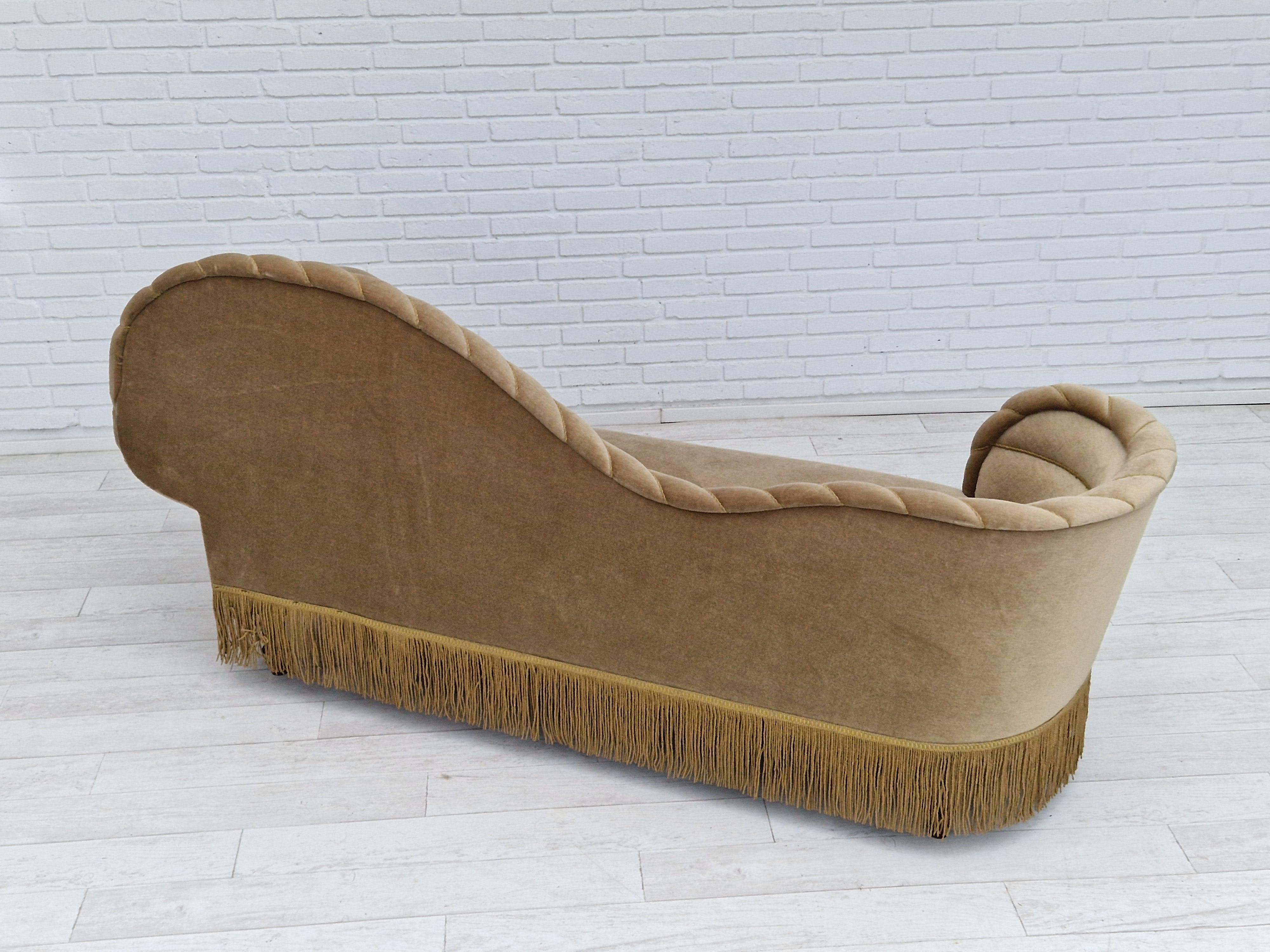 1960s, Danish Chaiselongue / Daybed, Original Very Good Condition 5