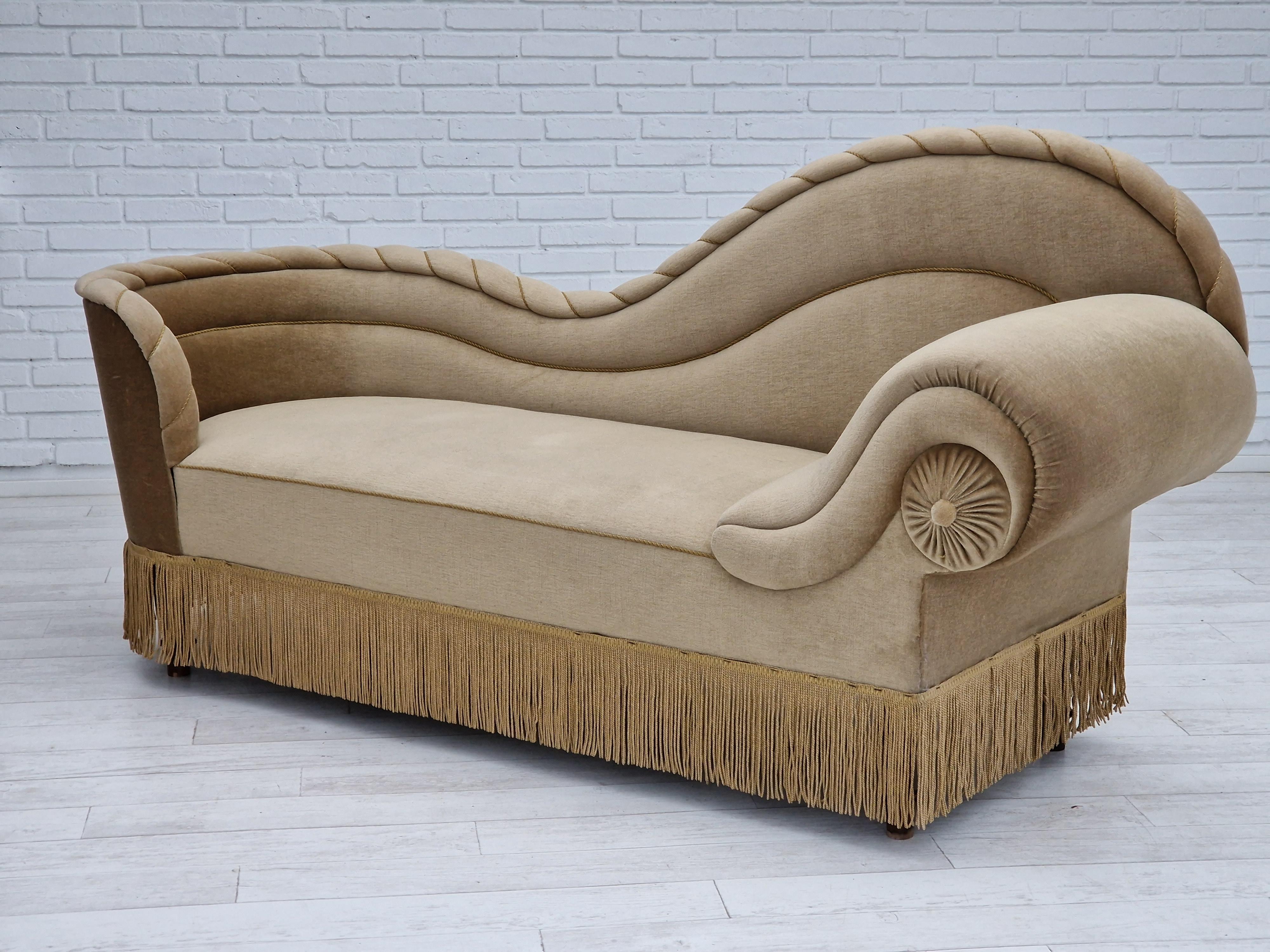 1960s, Danish Chaiselongue / Daybed, Original Very Good Condition 7