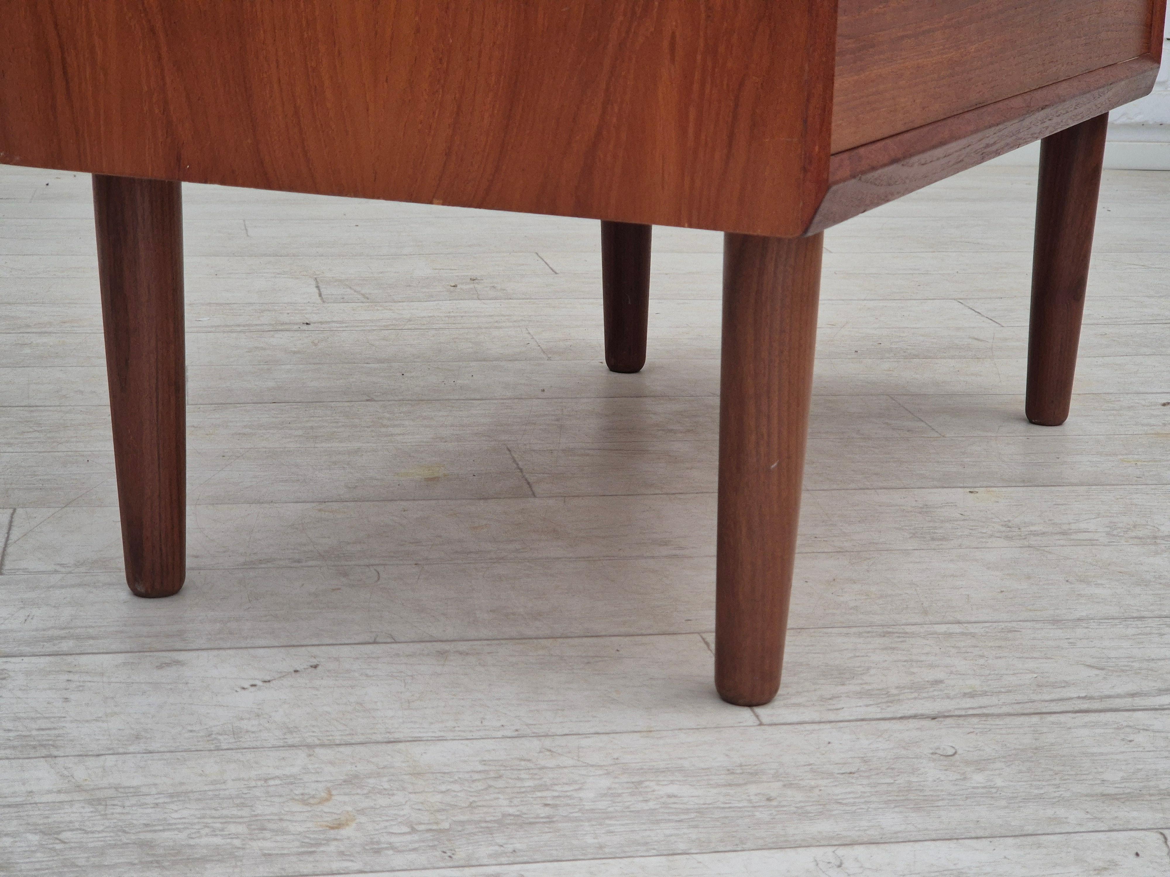 1960s, Danish chest of drawers, original condition, foldable mirror, solid teak. For Sale 8