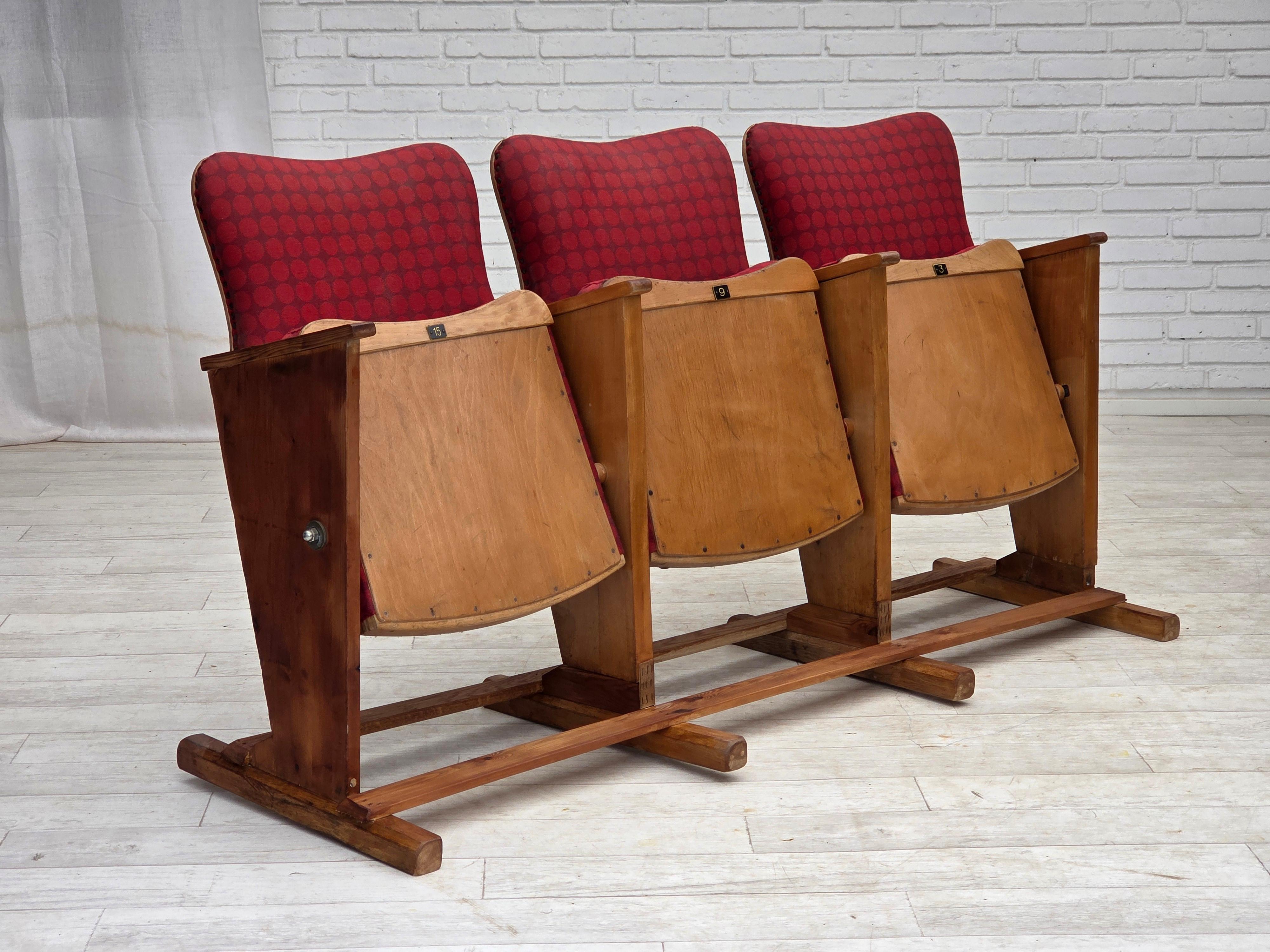 Danois Fauteuils de cinéma danois des années 1960, état d'origine. en vente