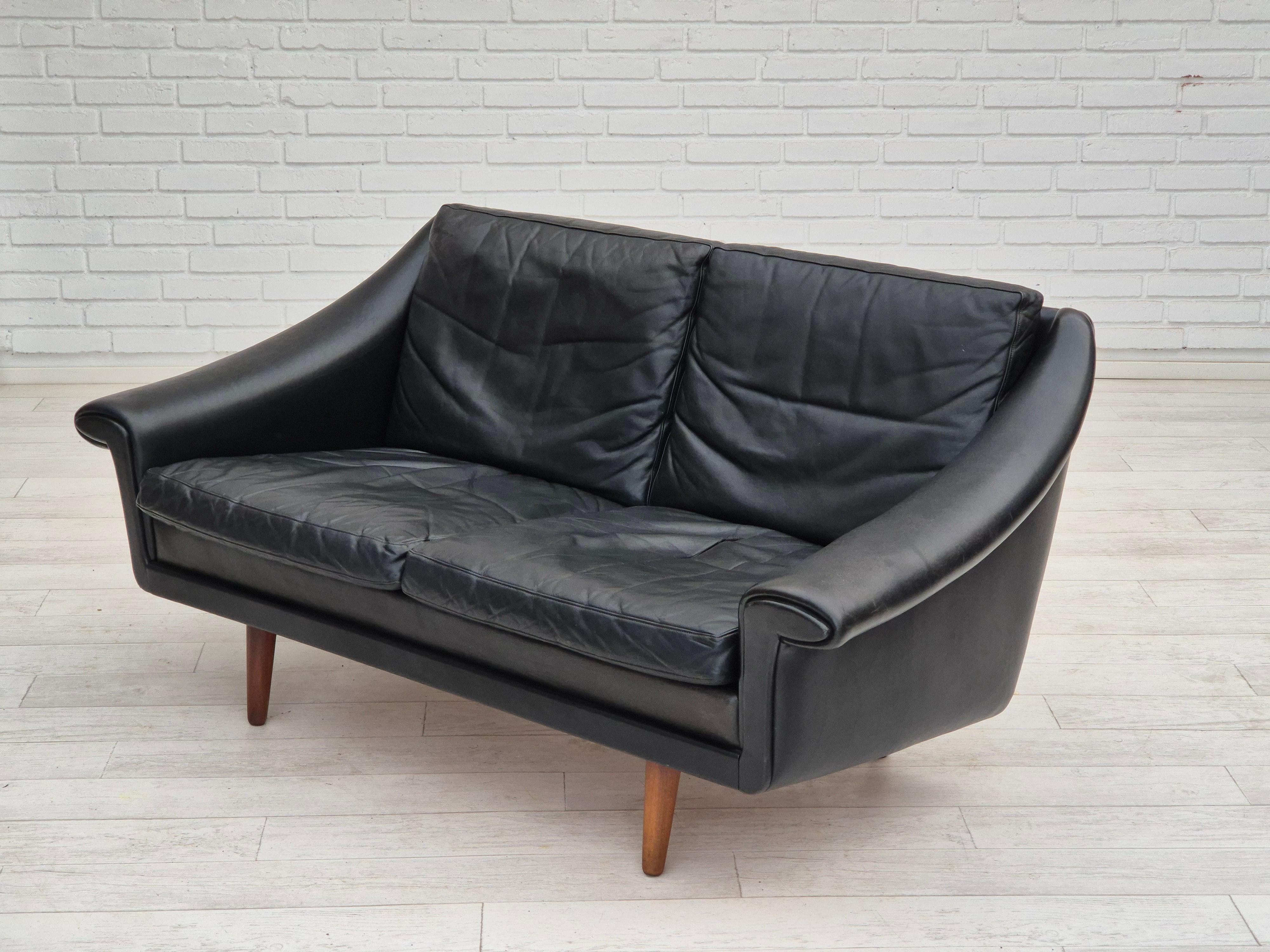 1960s, Danish design, Aage Christiansen for Erhardsen & Andersen, 2 seater sofa. en vente 8