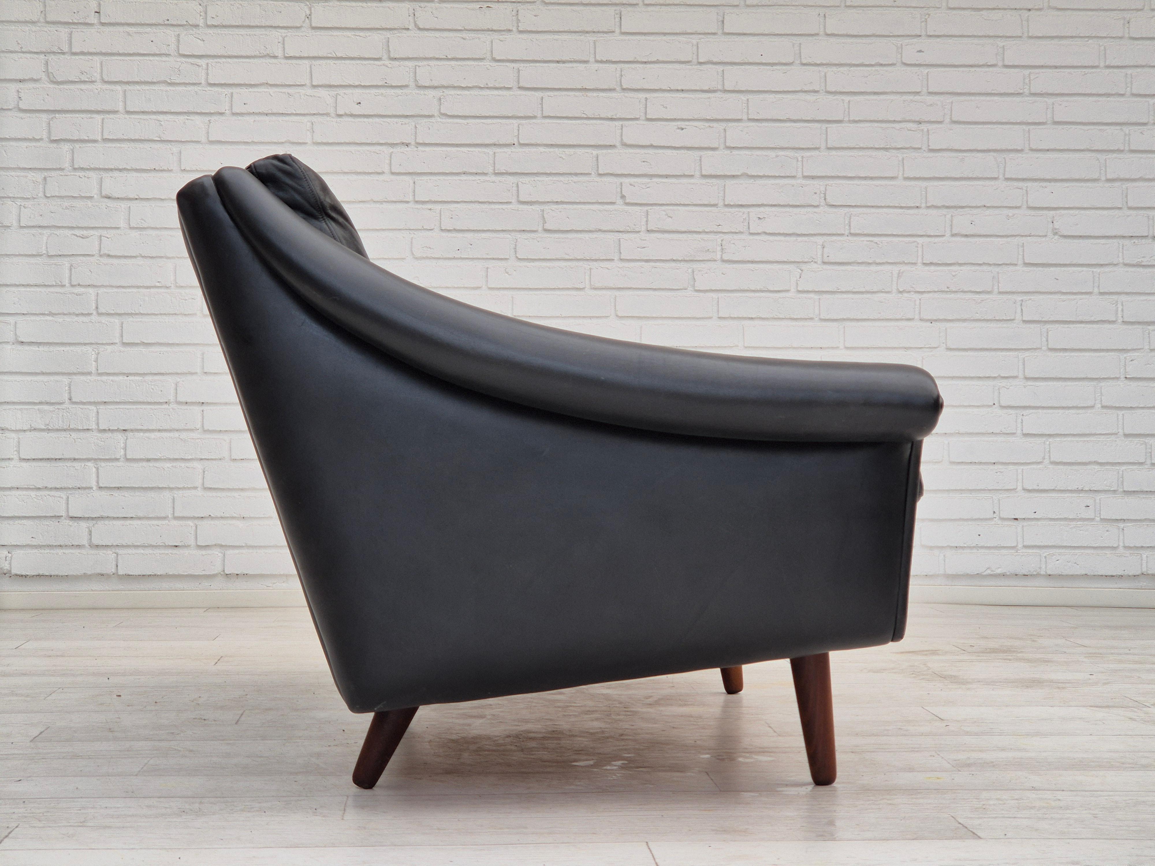 Mid-20th Century 1960s, Danish design, Aage Christiansen for Erhardsen & Andersen, 2 seater sofa. For Sale