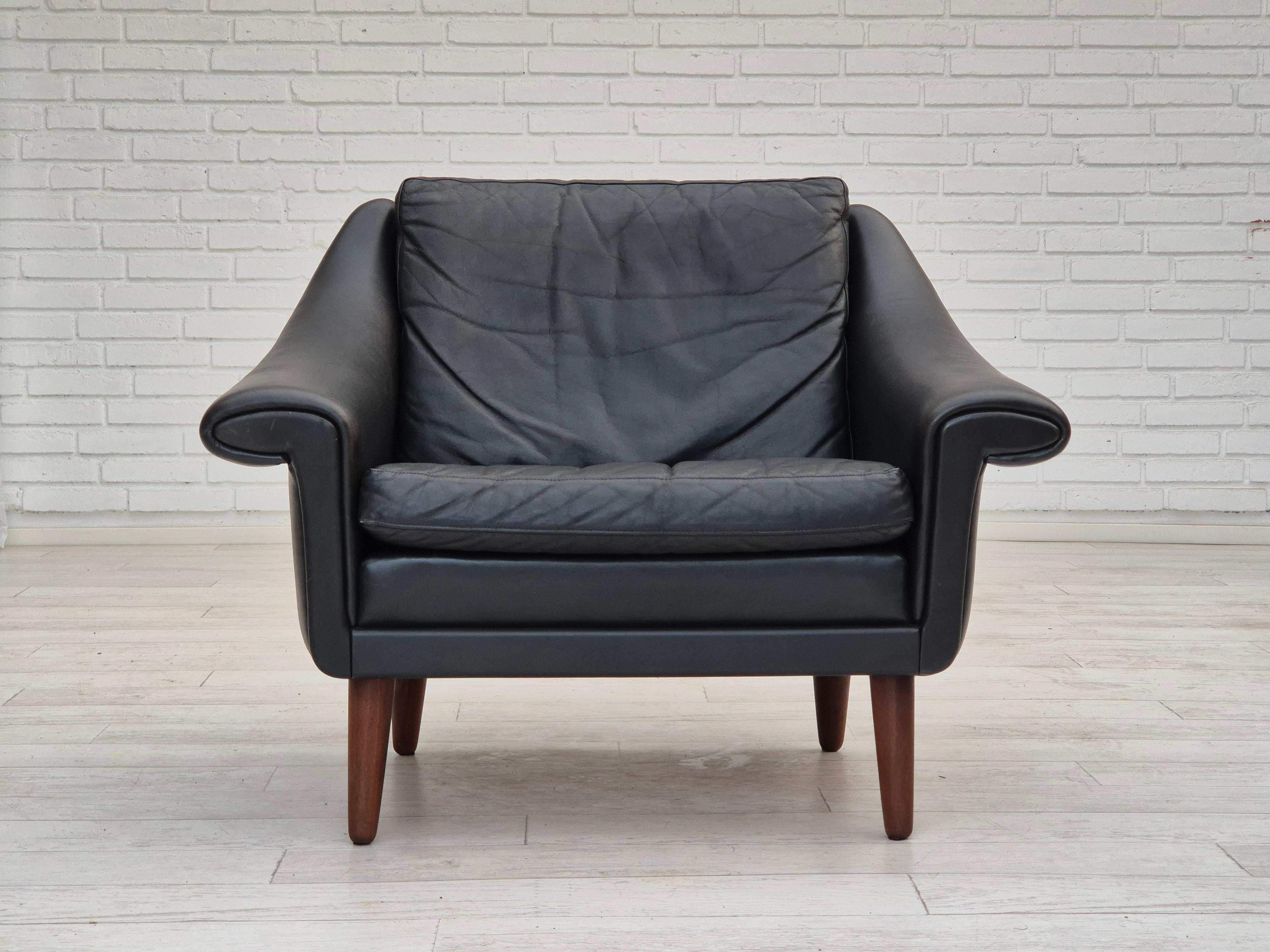 Mid-20th Century 1960s, Danish design, Aage Christiansen for Erhardsen & Andersen, lounge chairs. For Sale