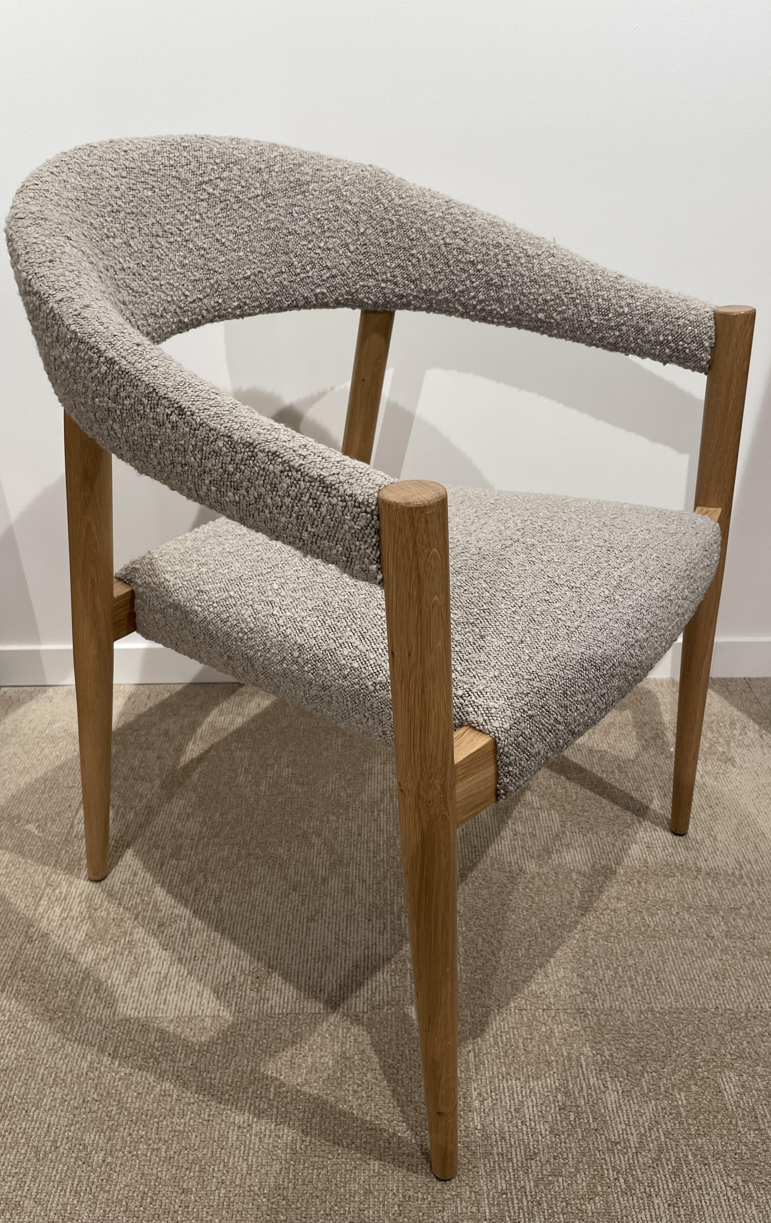 Chaise en bois et tissu bouclé de style danois et scandinave des années 1960 en vente 8