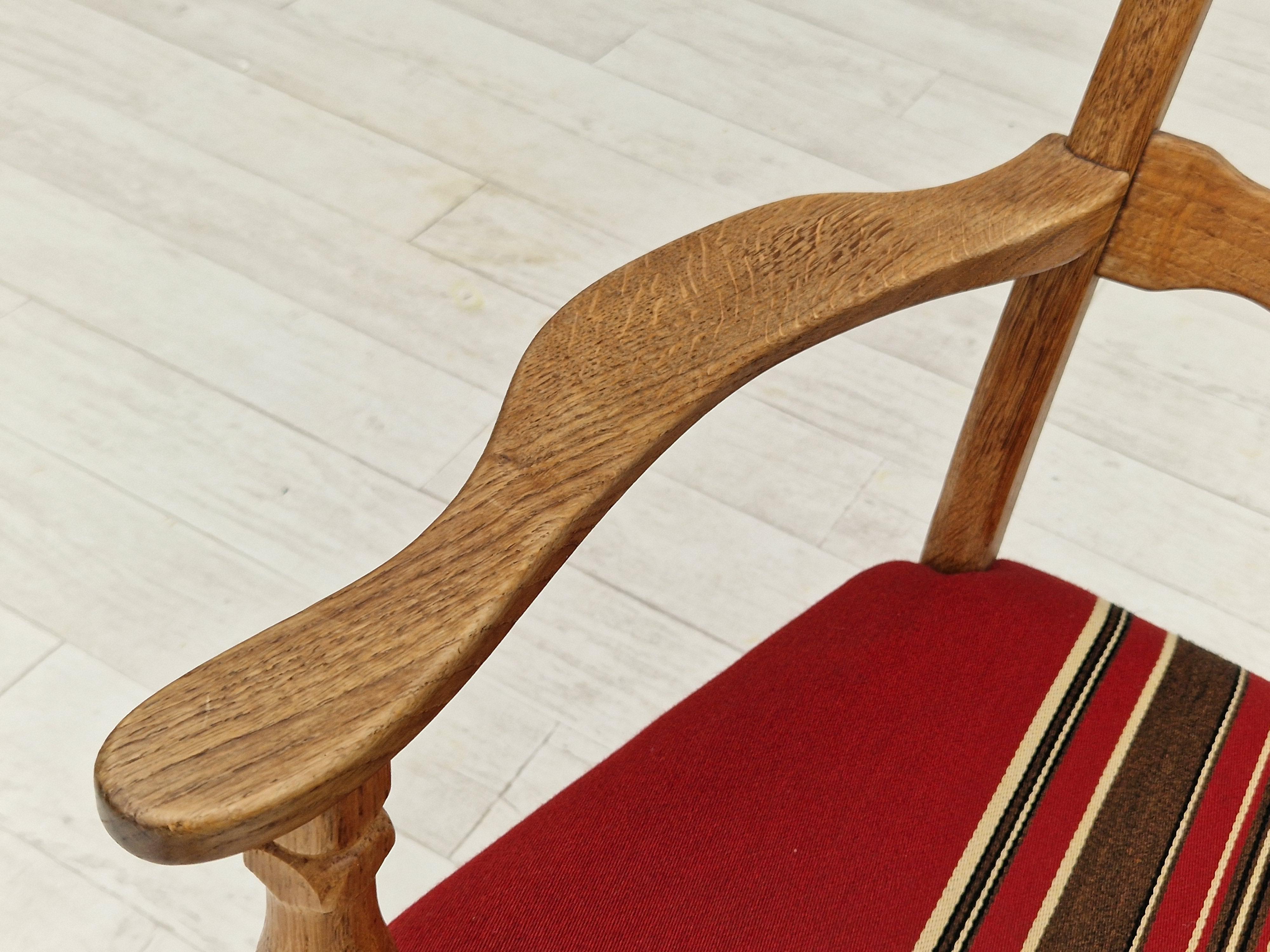 1960er Jahre, Dänisches Design, Sessel, Eichenholz, Möbelwolle. im Angebot 4