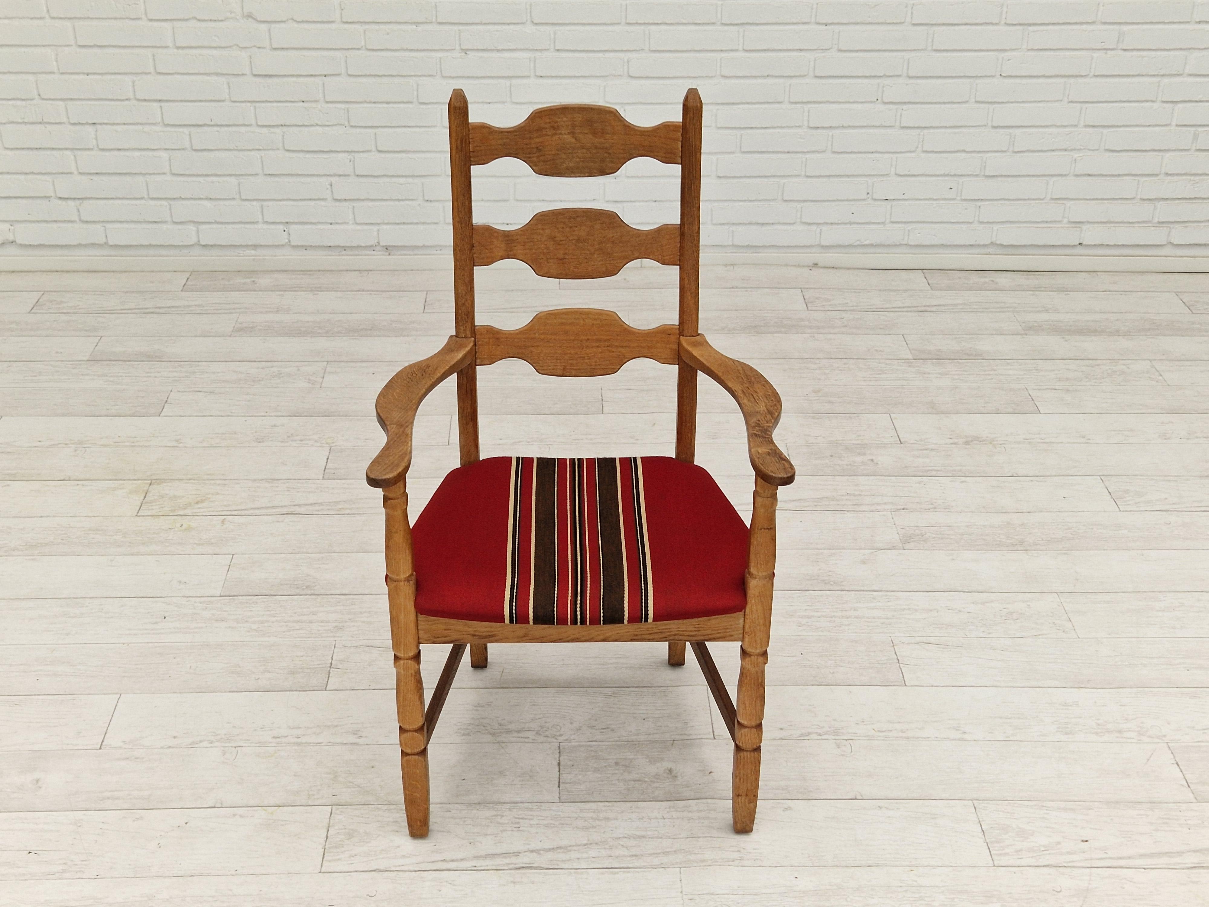 1960er Jahre, Dänisches Design, Sessel, Eichenholz, Möbelwolle. (Skandinavische Moderne) im Angebot
