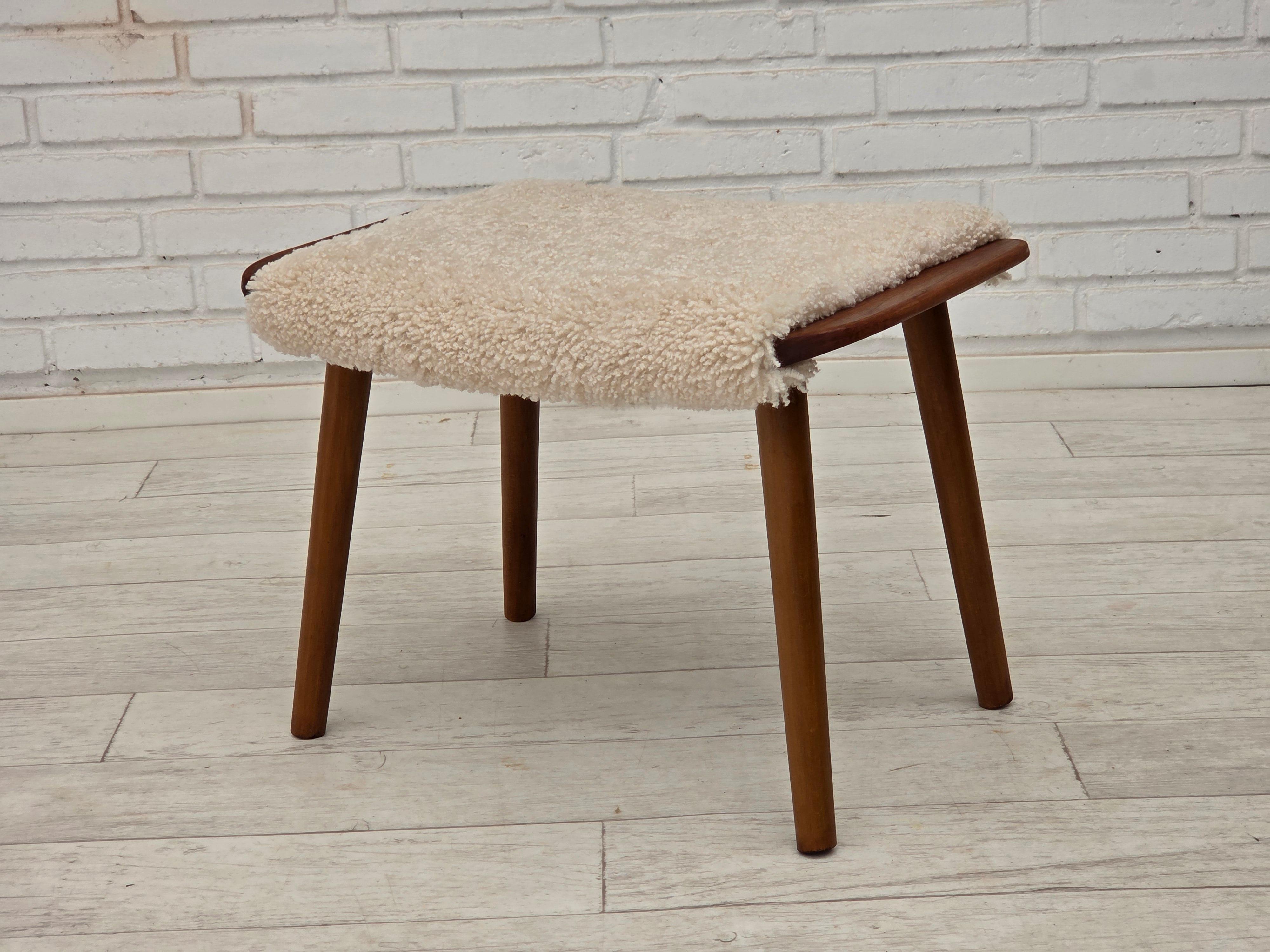1960s, Danish design by A. Christensen for Slagelse Møbelværk, sheepskin. For Sale 1