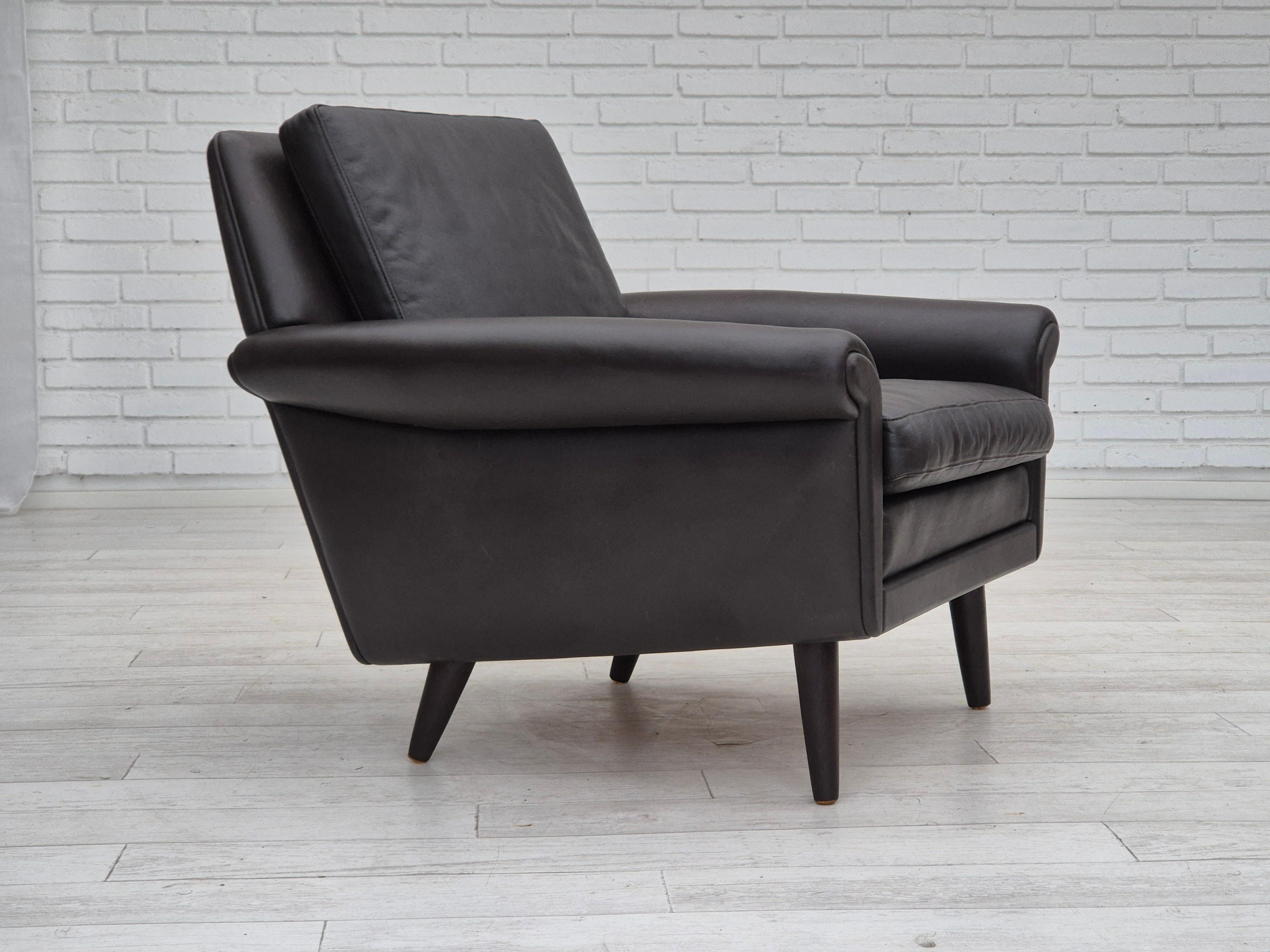 Mid-20th Century 1960s, Danish design by Aage Christiansen, model 
