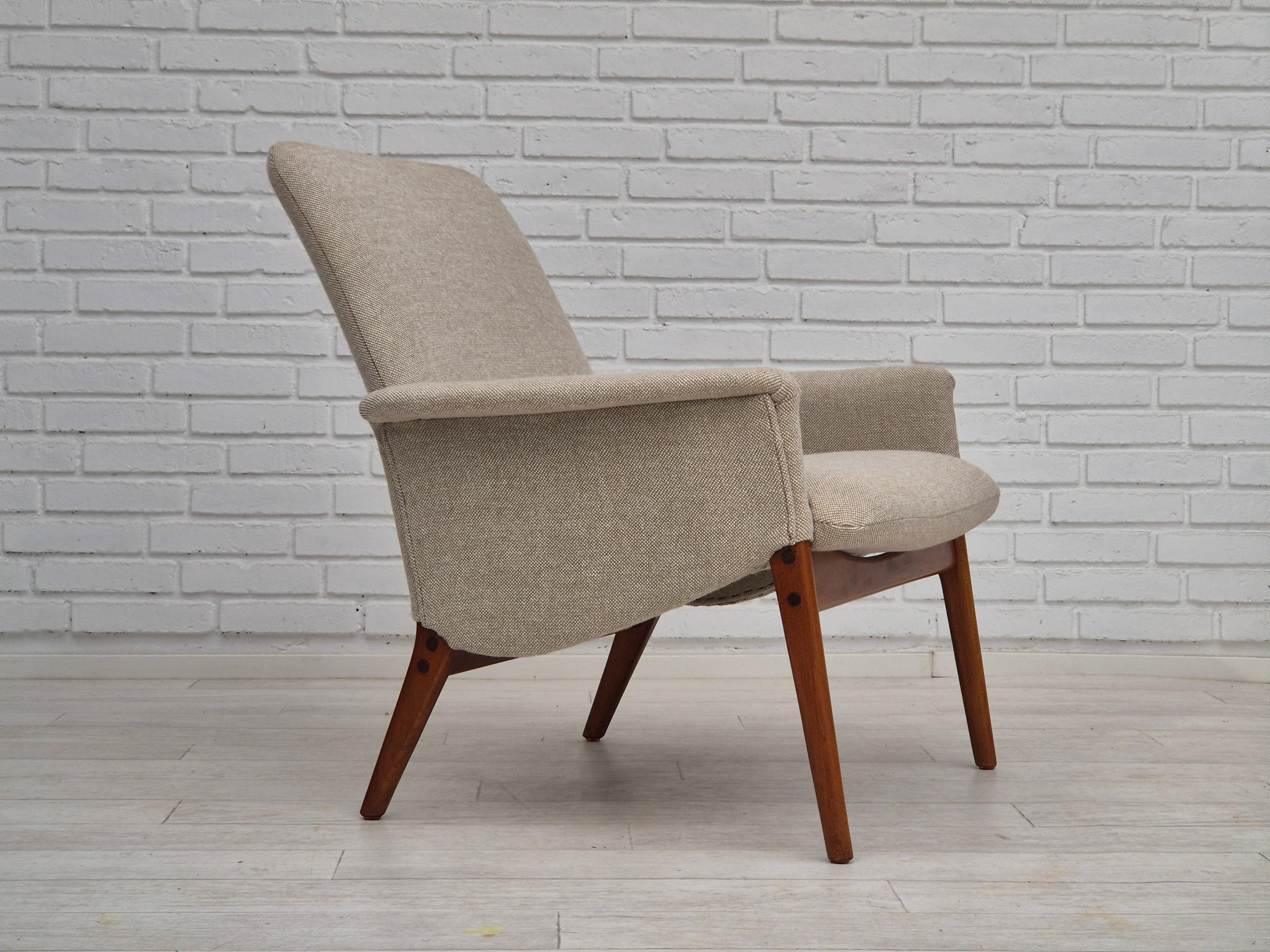 1960er Jahre, dänisches Design von Alf Svensson, Sessel Modell 4331 für Fritz Hansen. Vollständig neu gepolstert mit hochwertiger KVADRAT Möbelwolle Halingdal. Brandneue Polsterung mit natürlicher Kokosnussmatte. Erneuertes Buchenholz. Hergestellt