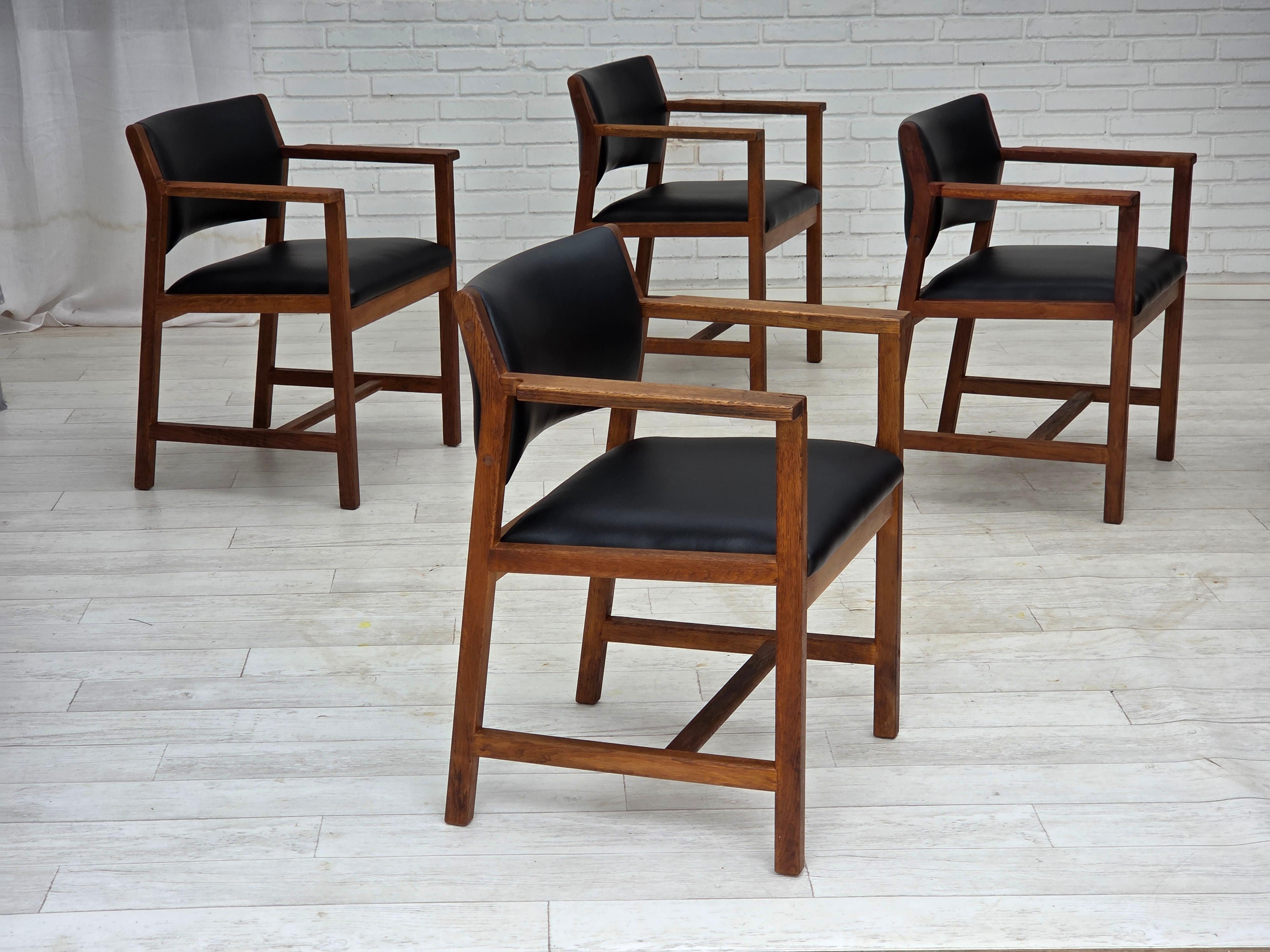 1960er Jahre, dänisches Design von Børge Mogensen, Modell BM 74, Satz mit 4 Stühlen. (Skandinavische Moderne) im Angebot