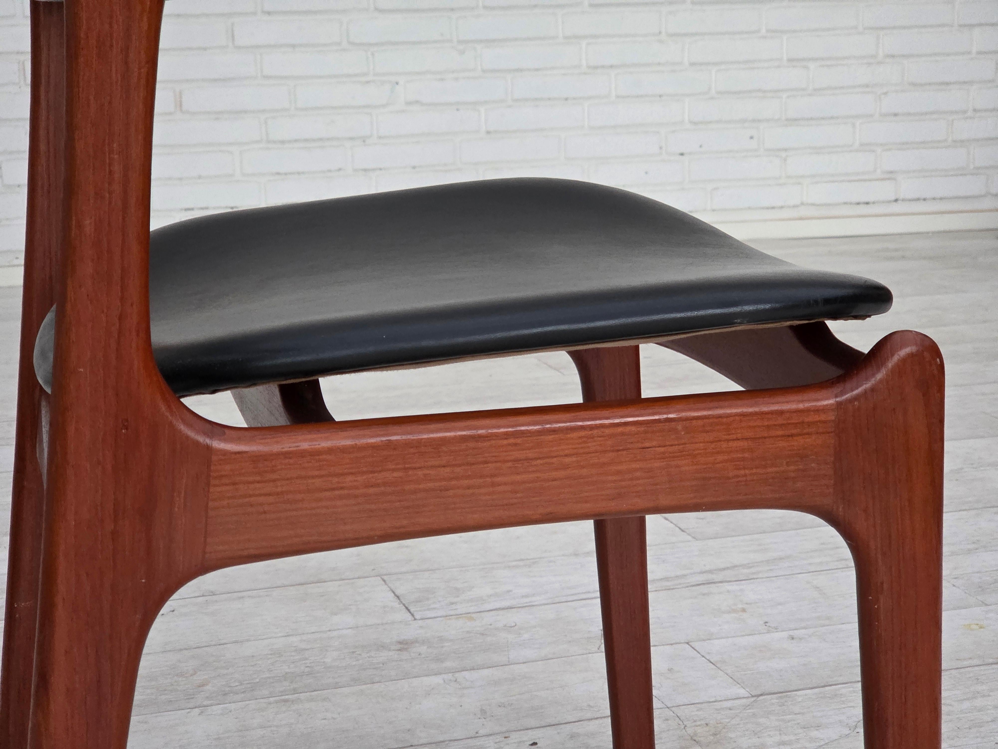 Anni '60, design danese di Erik Buch, modello 49, coppia di sedie, legno di teak. 3