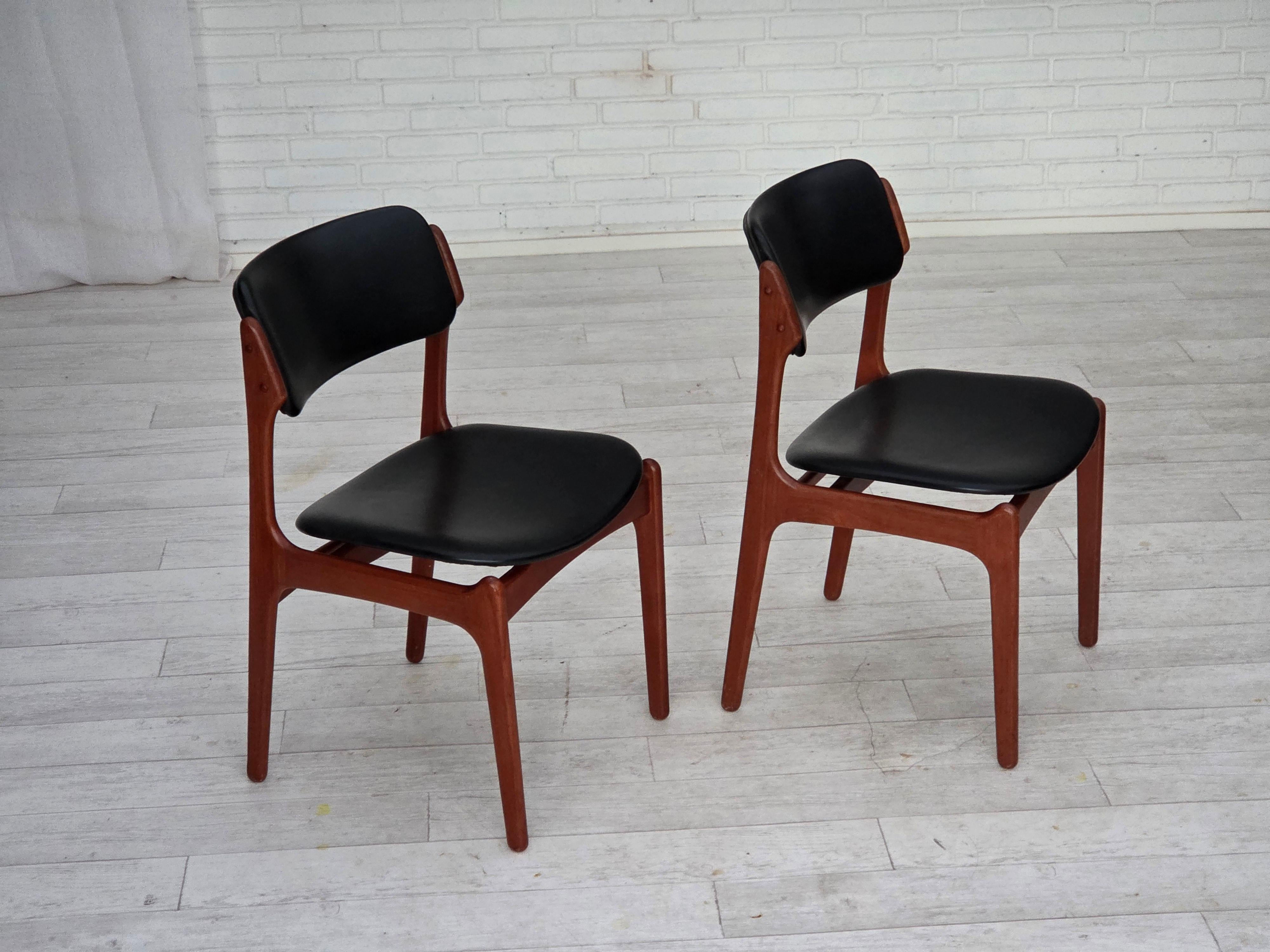 Scandinavo moderno Anni '60, design danese di Erik Buch, modello 49, coppia di sedie, legno di teak.