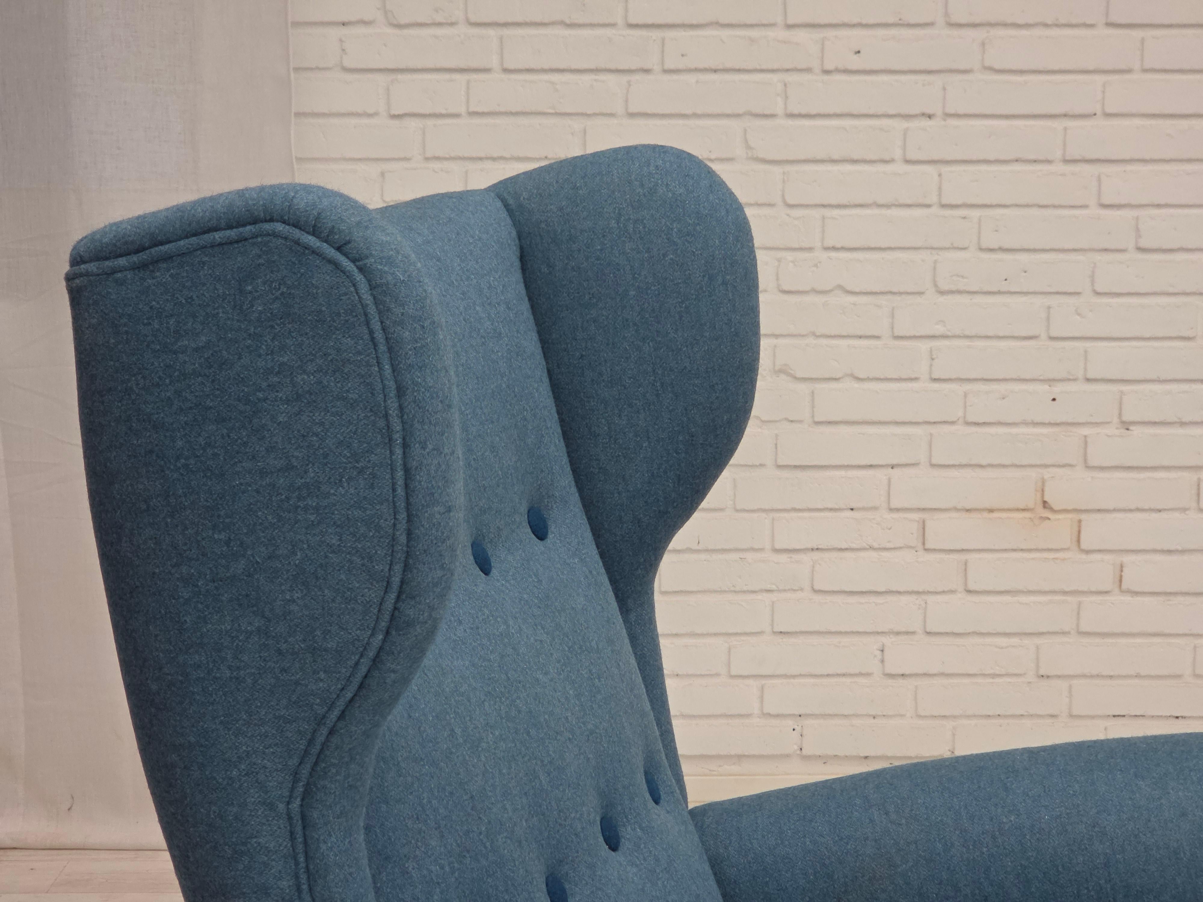 Scandinavian Modern 1960s, Danish design by Fritz Hansen, armchair with stool, model 8023. For Sale