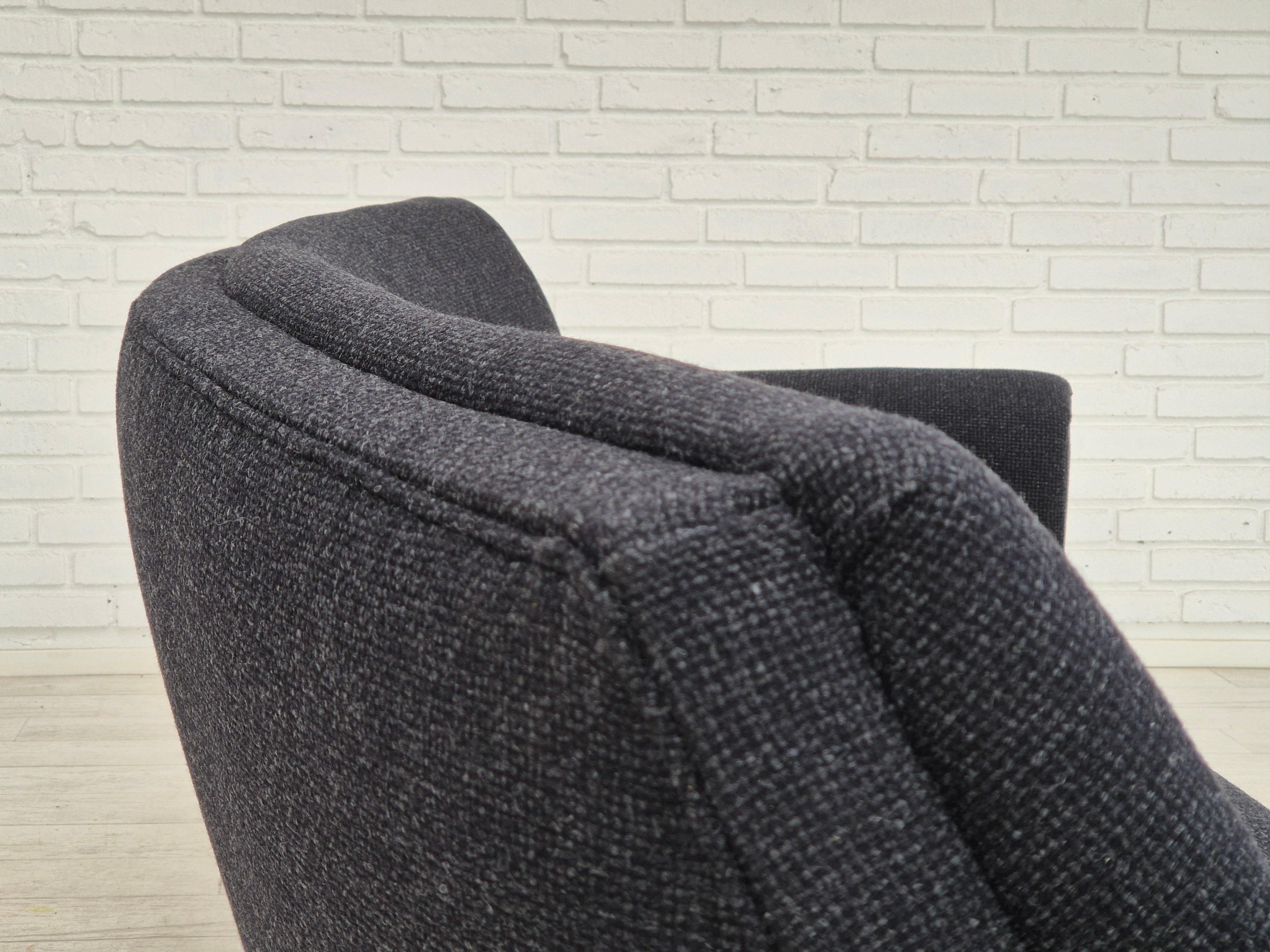 1960er Jahre, dänisches Design von Georg Thams, neu gepolstertes 3-Sitzer-Sofa. im Angebot 6