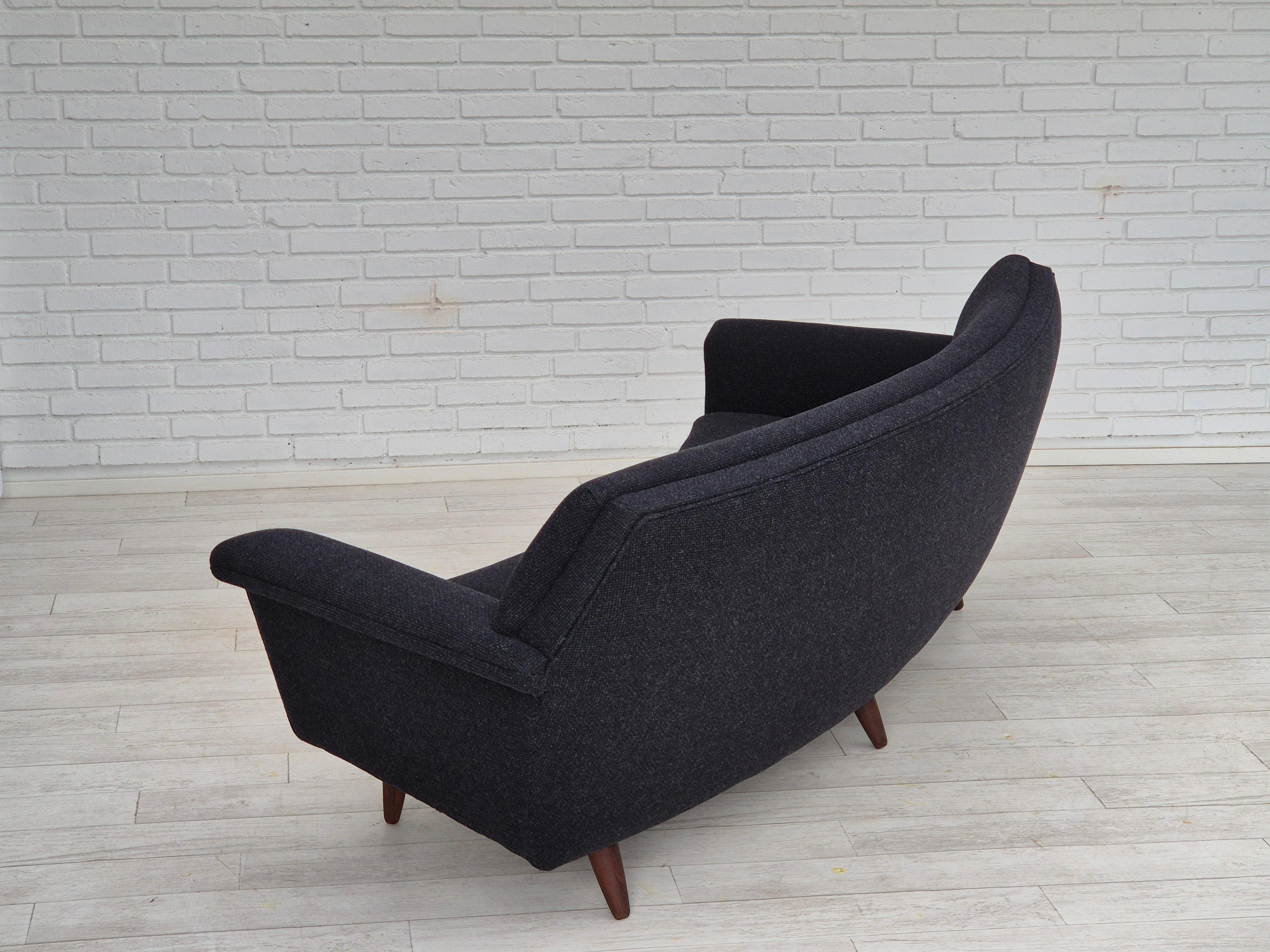 Wool 1960s, Danish design by Georg Thams, reupholstered 3 seater sofa. For Sale