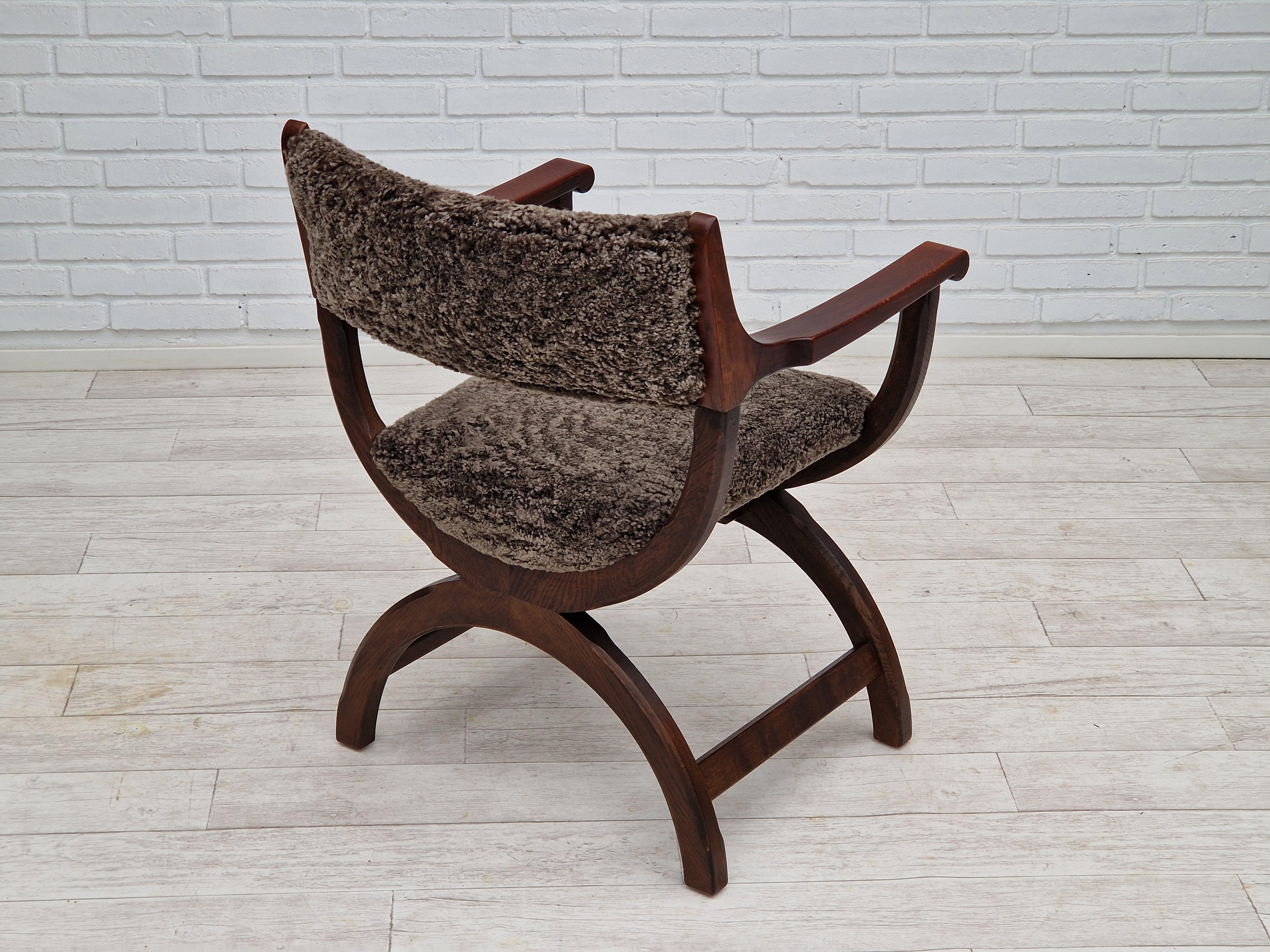 Danois Années 1960, design danois par Henning Kjærnulf, modèle de chaise 