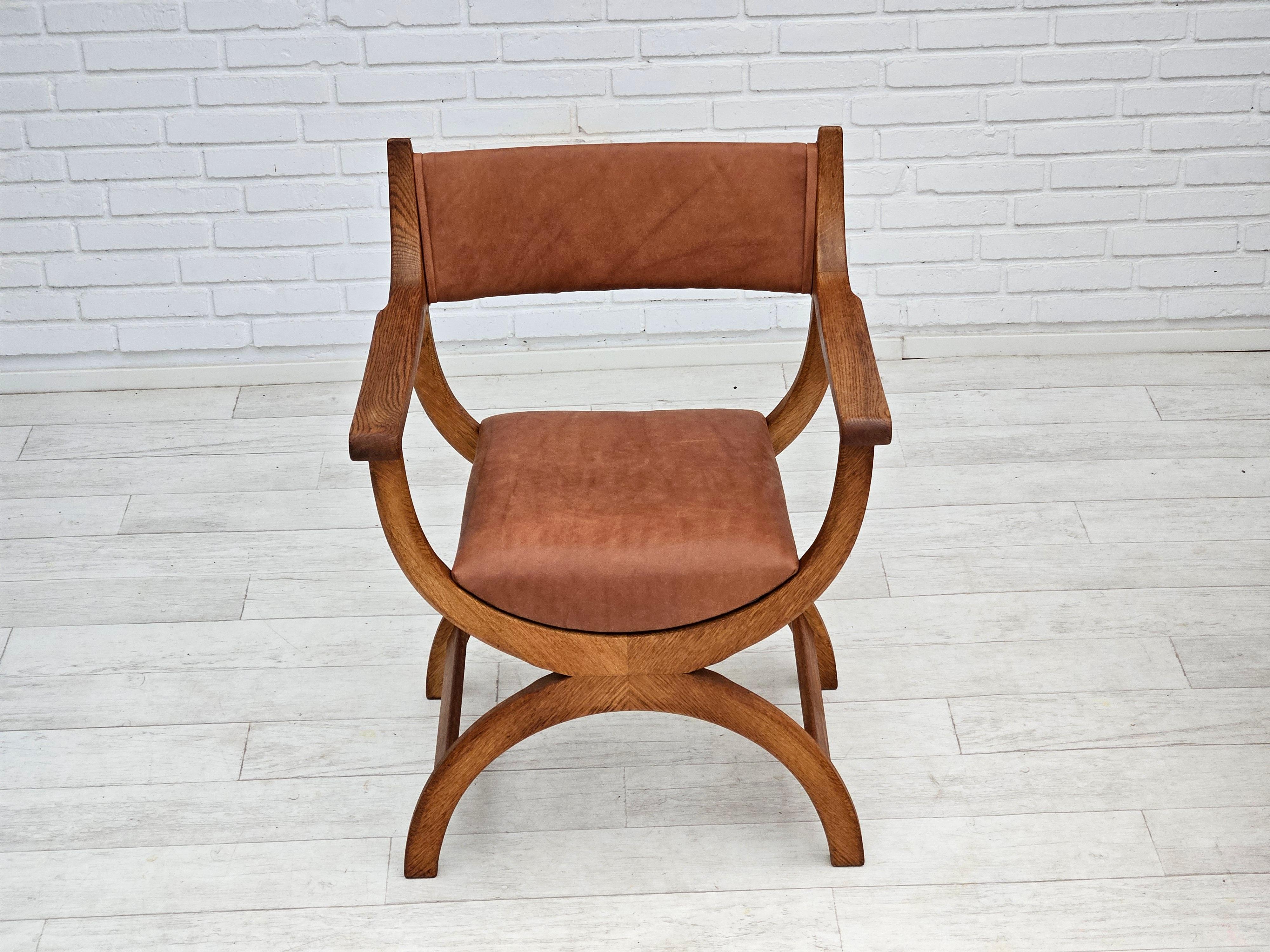 Danese Anni '60, design danese di Henning Kjærnulf, poltrona imbottita. in vendita