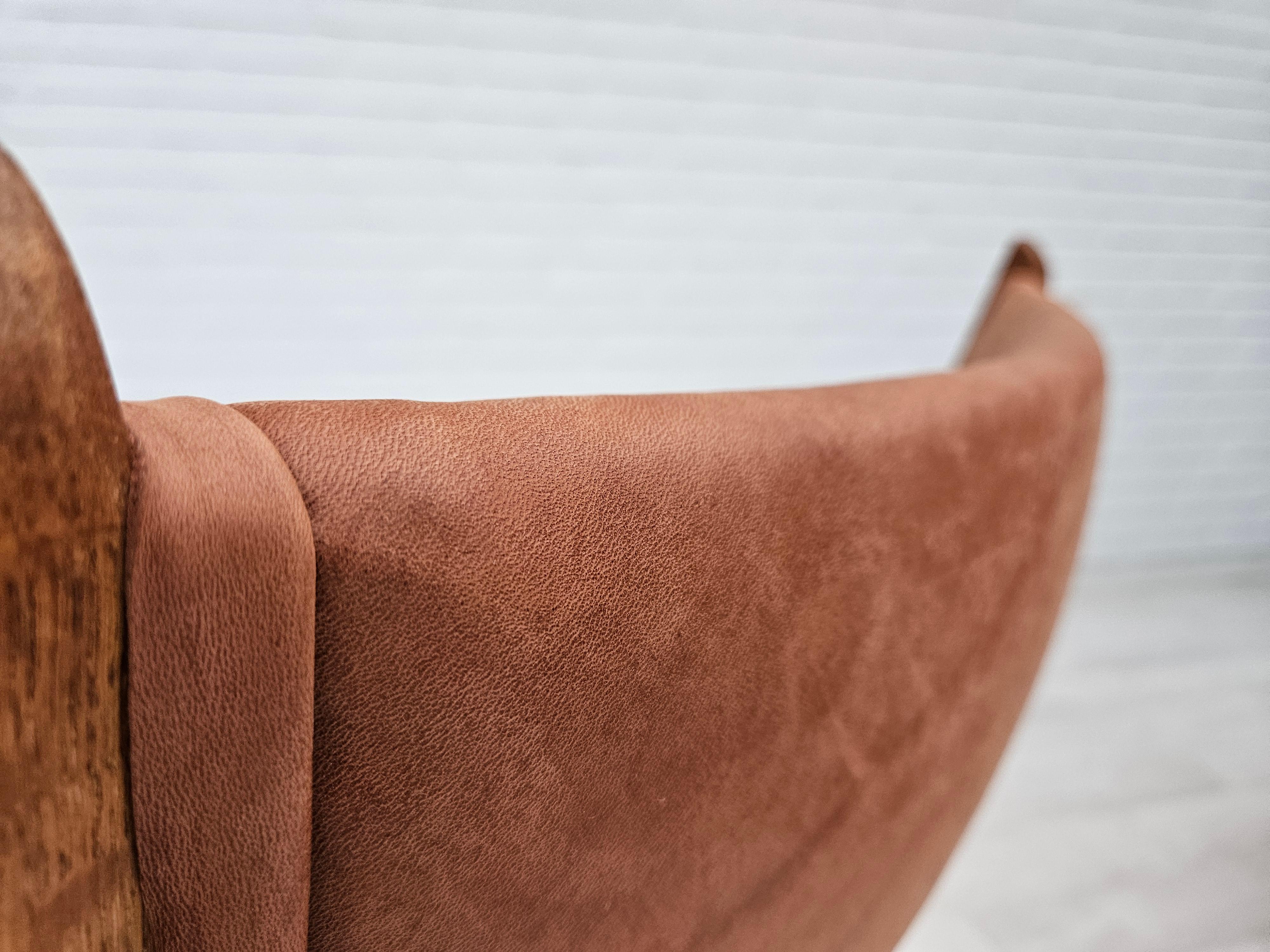 Anni '60, design danese di Henning Kjærnulf, poltrona imbottita. in vendita 1