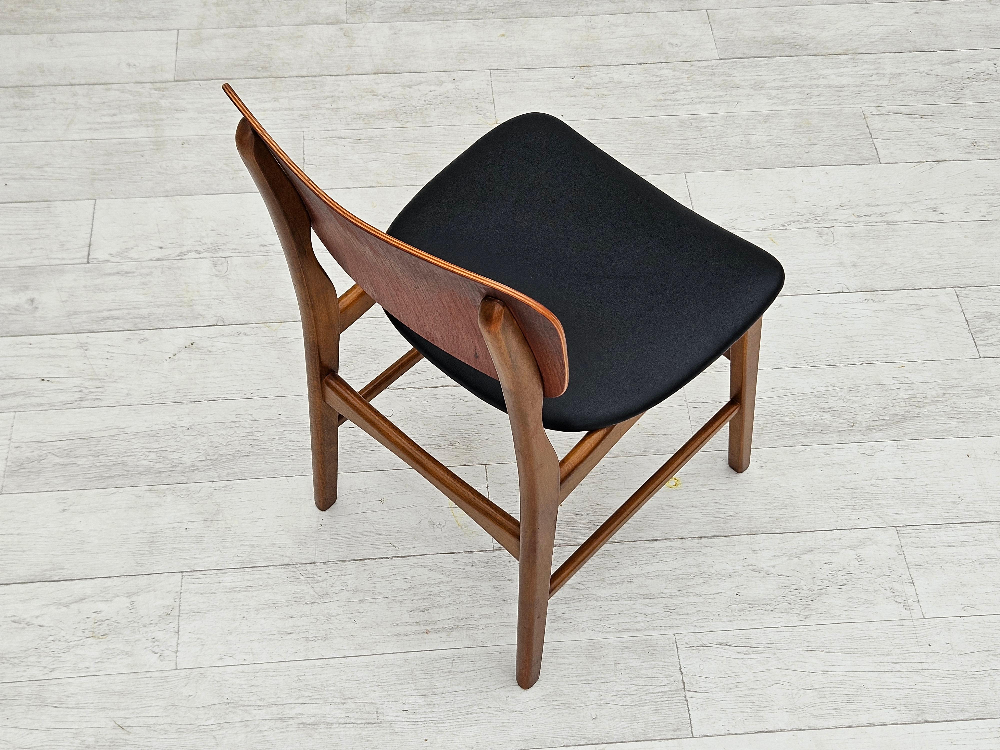 Des années 1960, design danois d'Ib Kofod Larsen, ensemble de 3 chaises de salle à manger modèle 62. en vente 3
