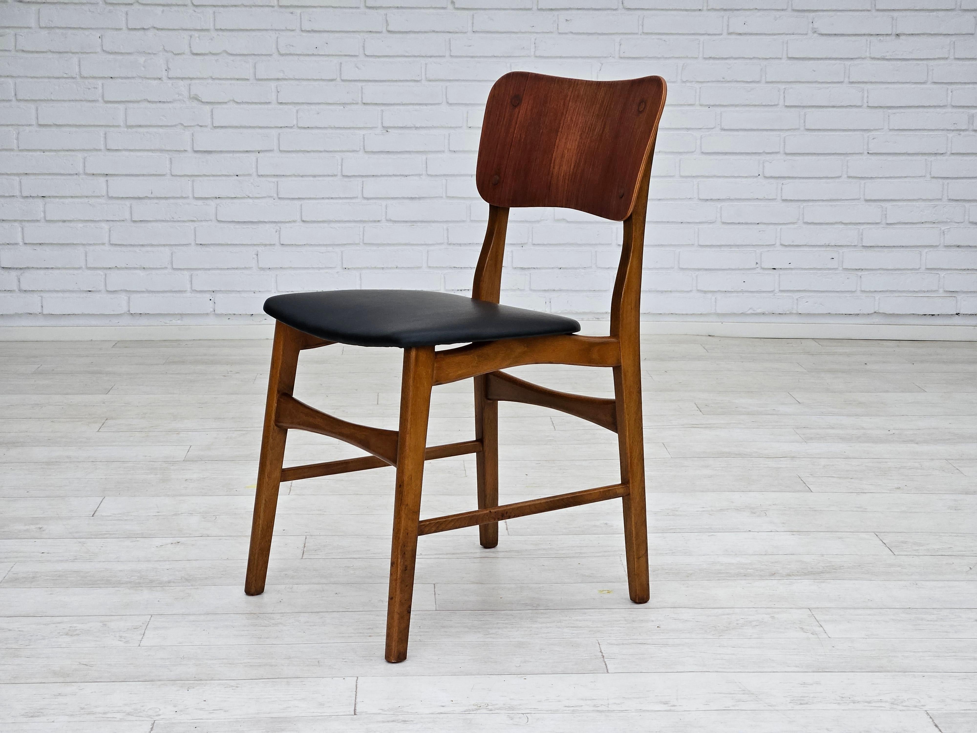 1960s, Danish design by Ib Kofod Larsen, set of 3 dining chairs model 62. For Sale 7