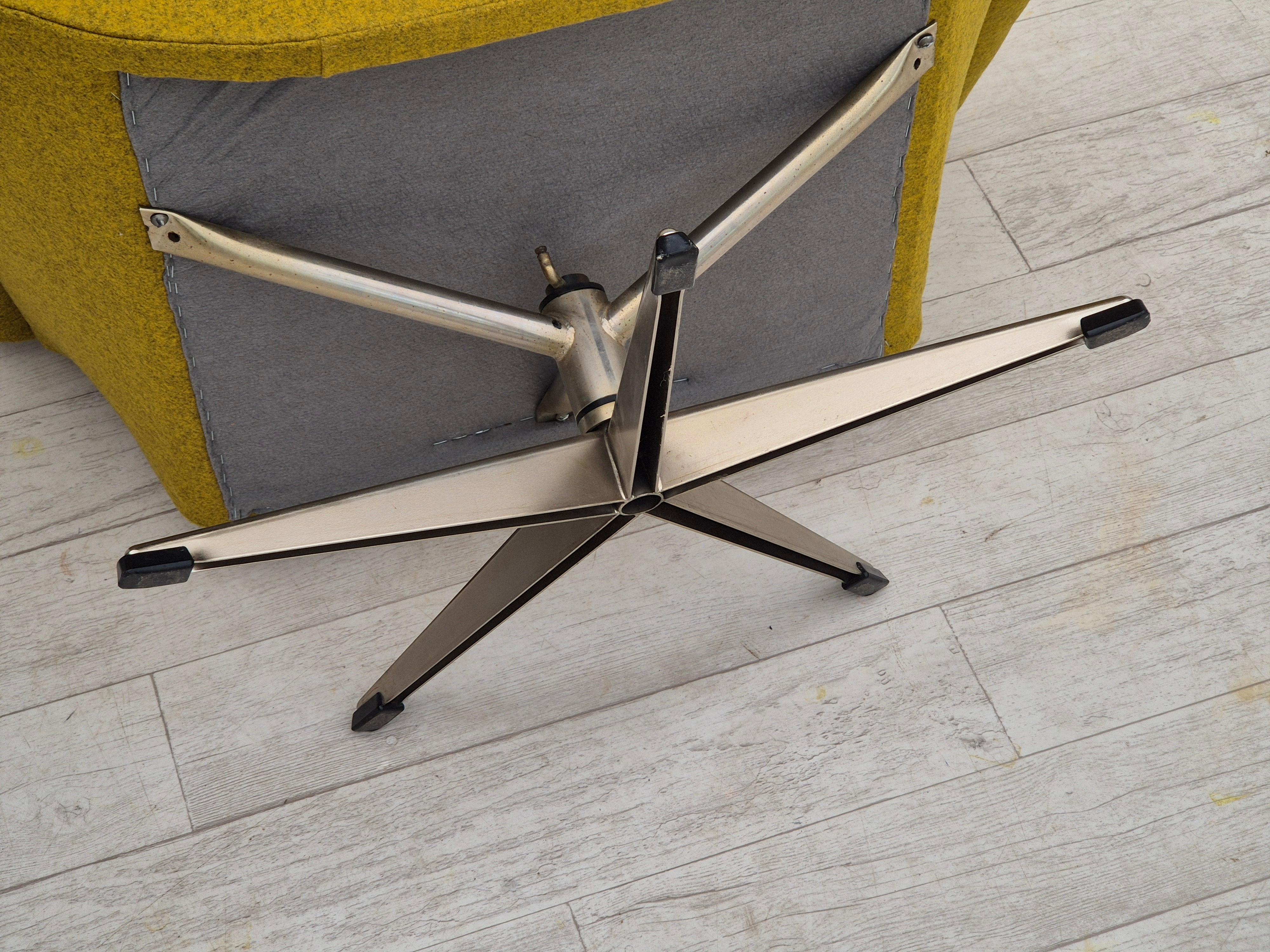 Années 1960, design danois de Johannes Andersen, fauteuil entièrement retapissé. en vente 7
