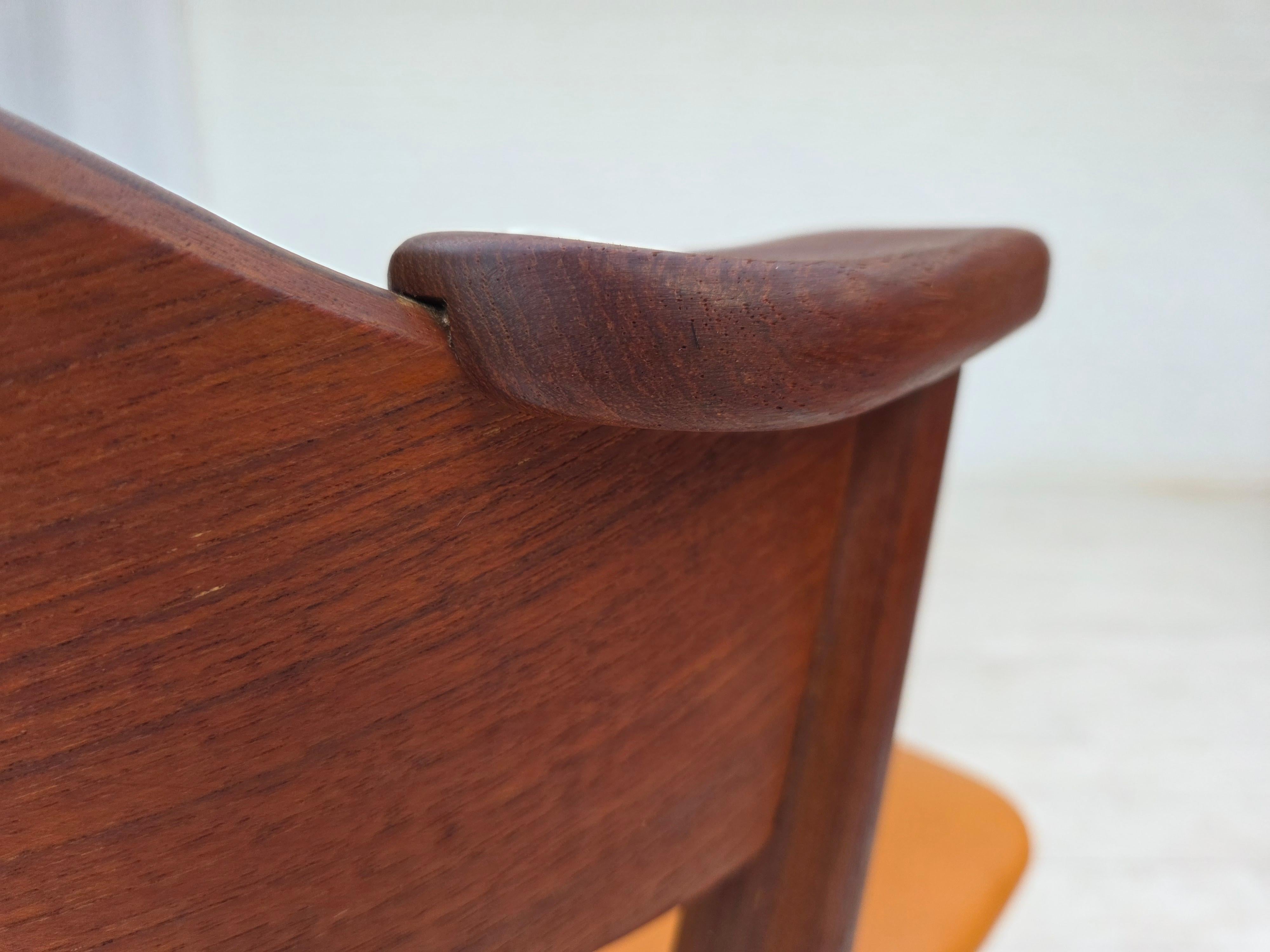 1960s, Danish design by Kai Kristensen, model 32, set of 8 dinning chairs. 12
