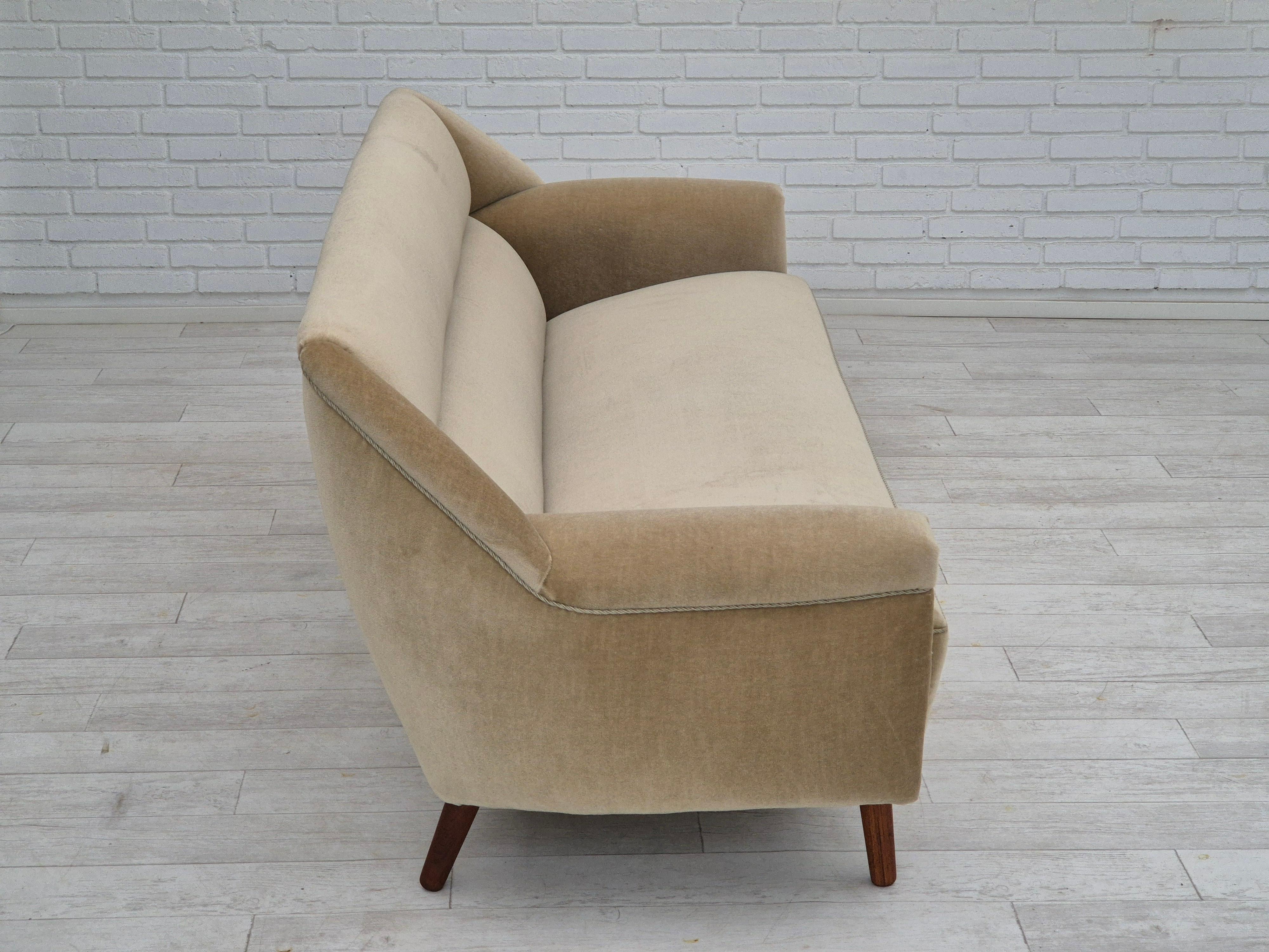 Années 1960, Design/One danois par Kurt Østervig, canapé 3 places, modèle 57, original. en vente 6