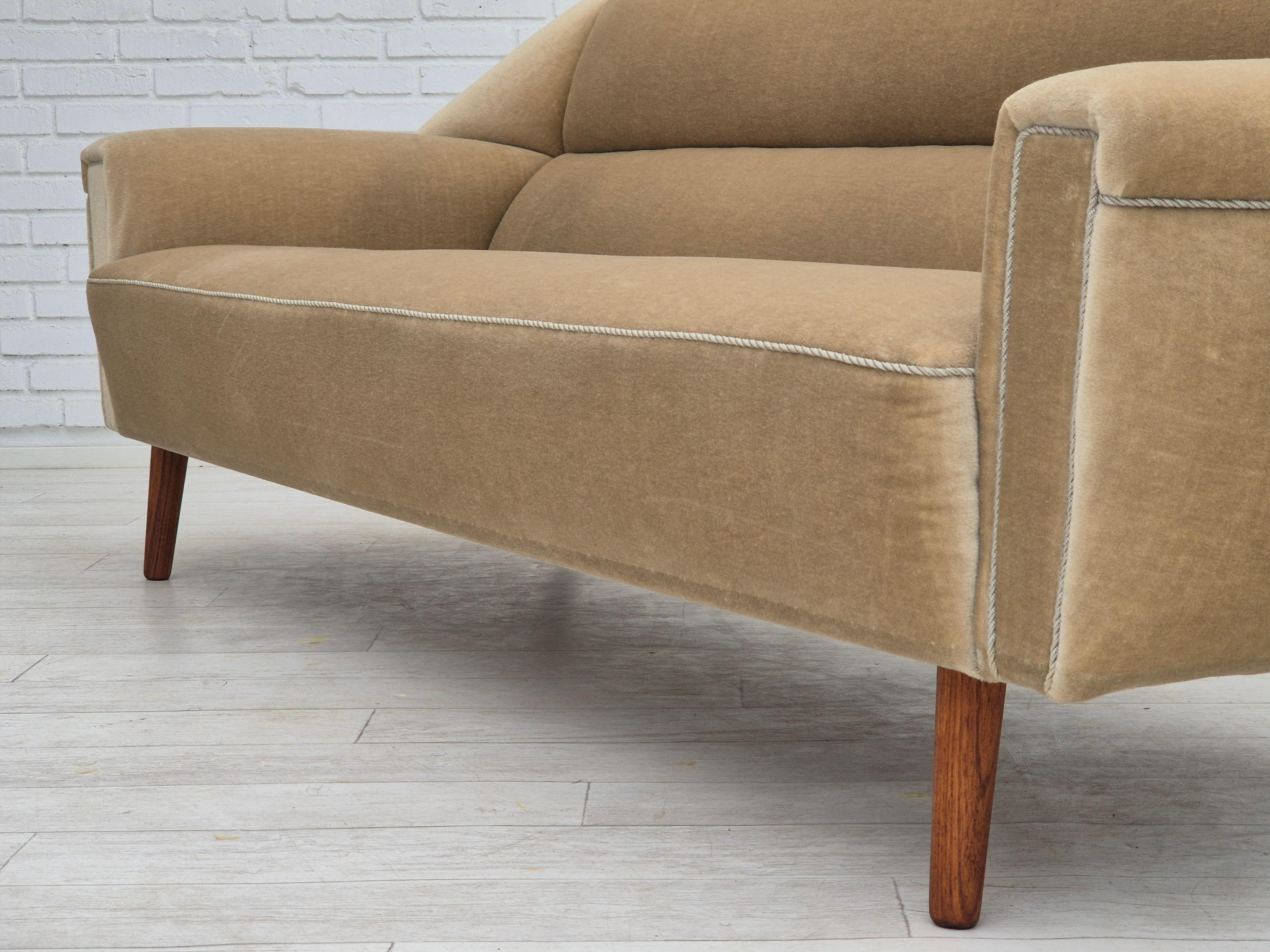 Années 1960, Design/One danois par Kurt Østervig, canapé 3 places, modèle 57, original. en vente 7