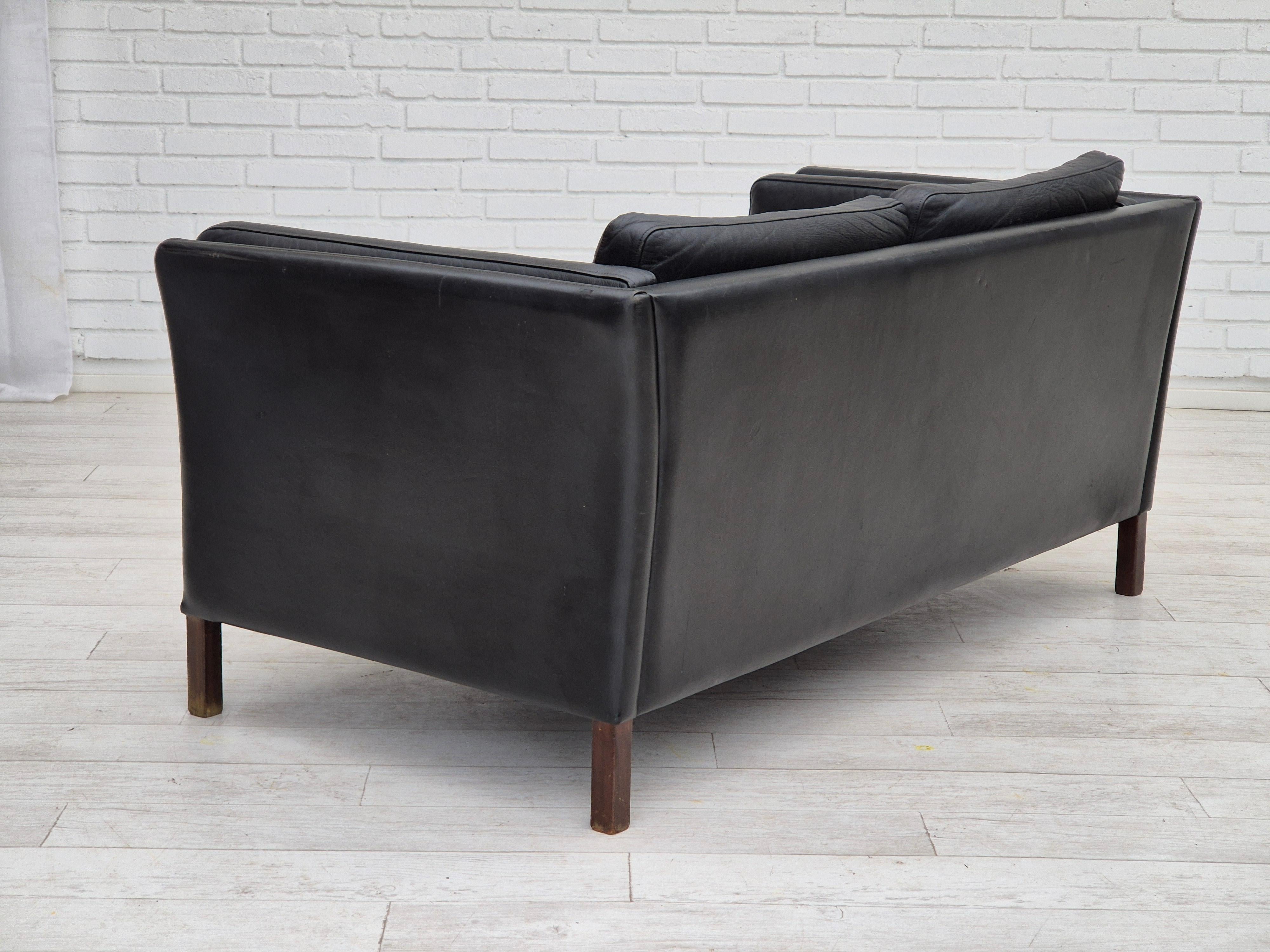 1960er Jahre, dänisches Design von Mogens Hansen, 2-sitziges Sofa im Originalzustand. im Angebot 4