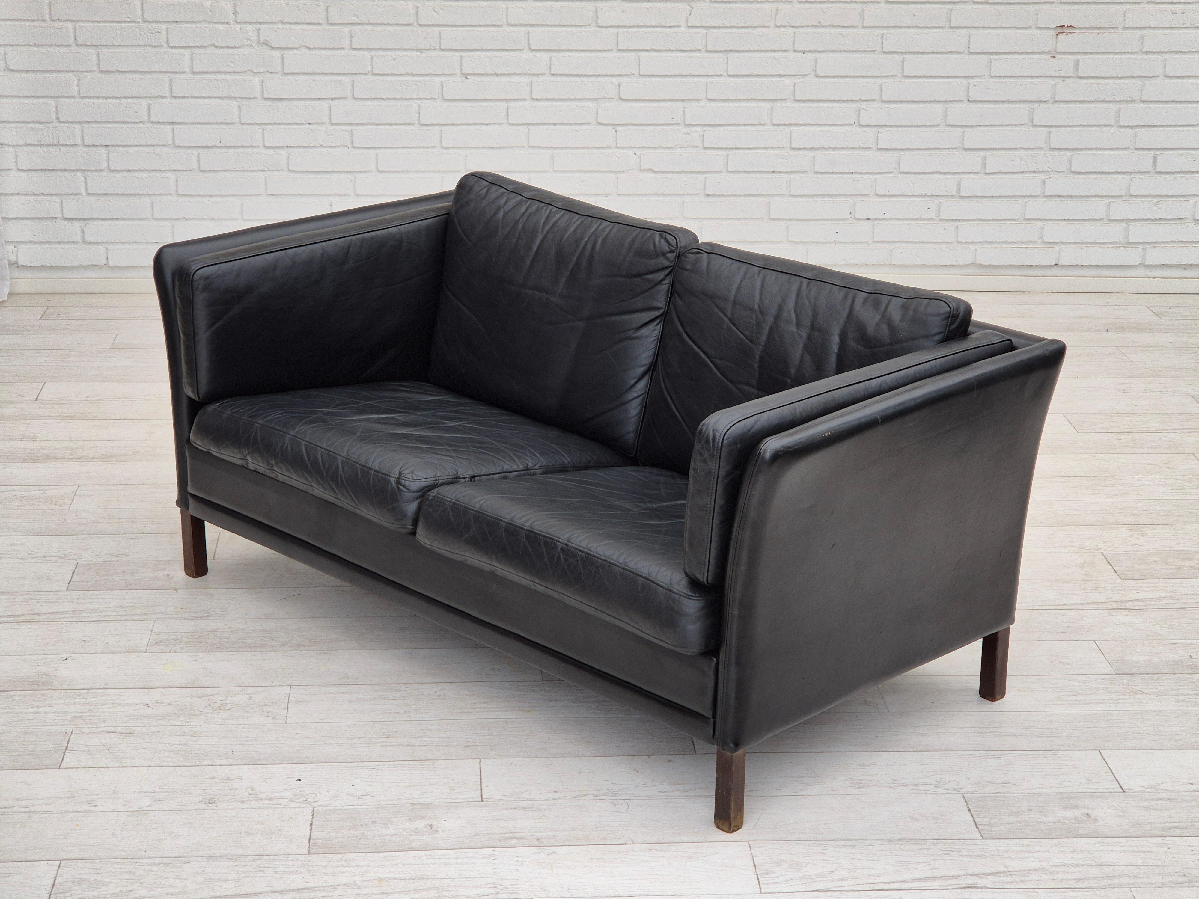 1960s, Danish design by Mogens Hansen, 2 seater sofa in original condition. 7